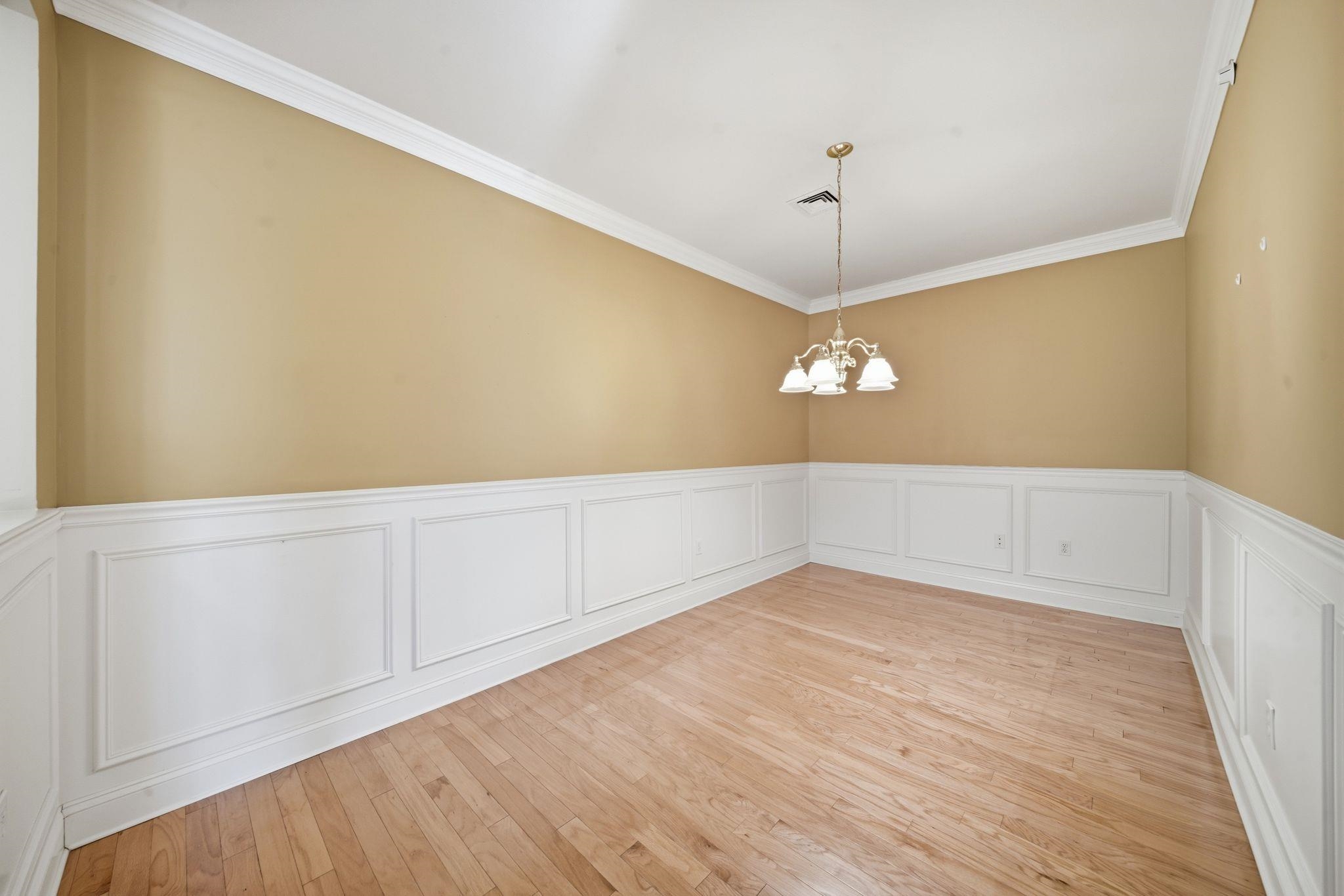160 Daniel Webster Hw #315, Nashua, NH 03060