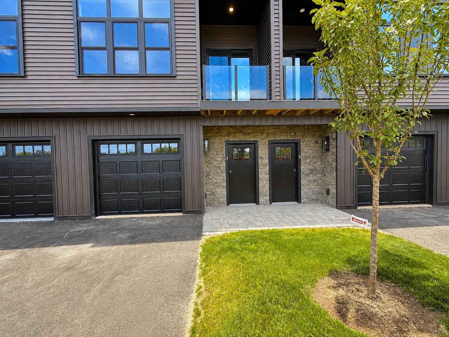 12 Cobblestone Ct #3, Laconia, NH 03246