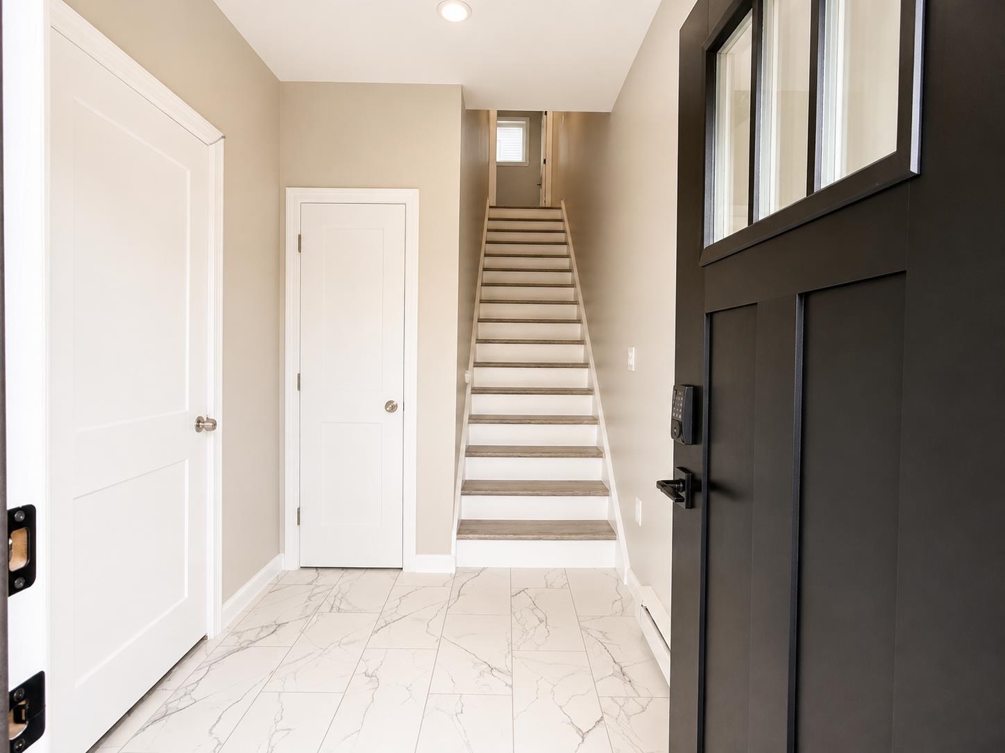 12 Cobblestone Ct #3, Laconia, NH 03246