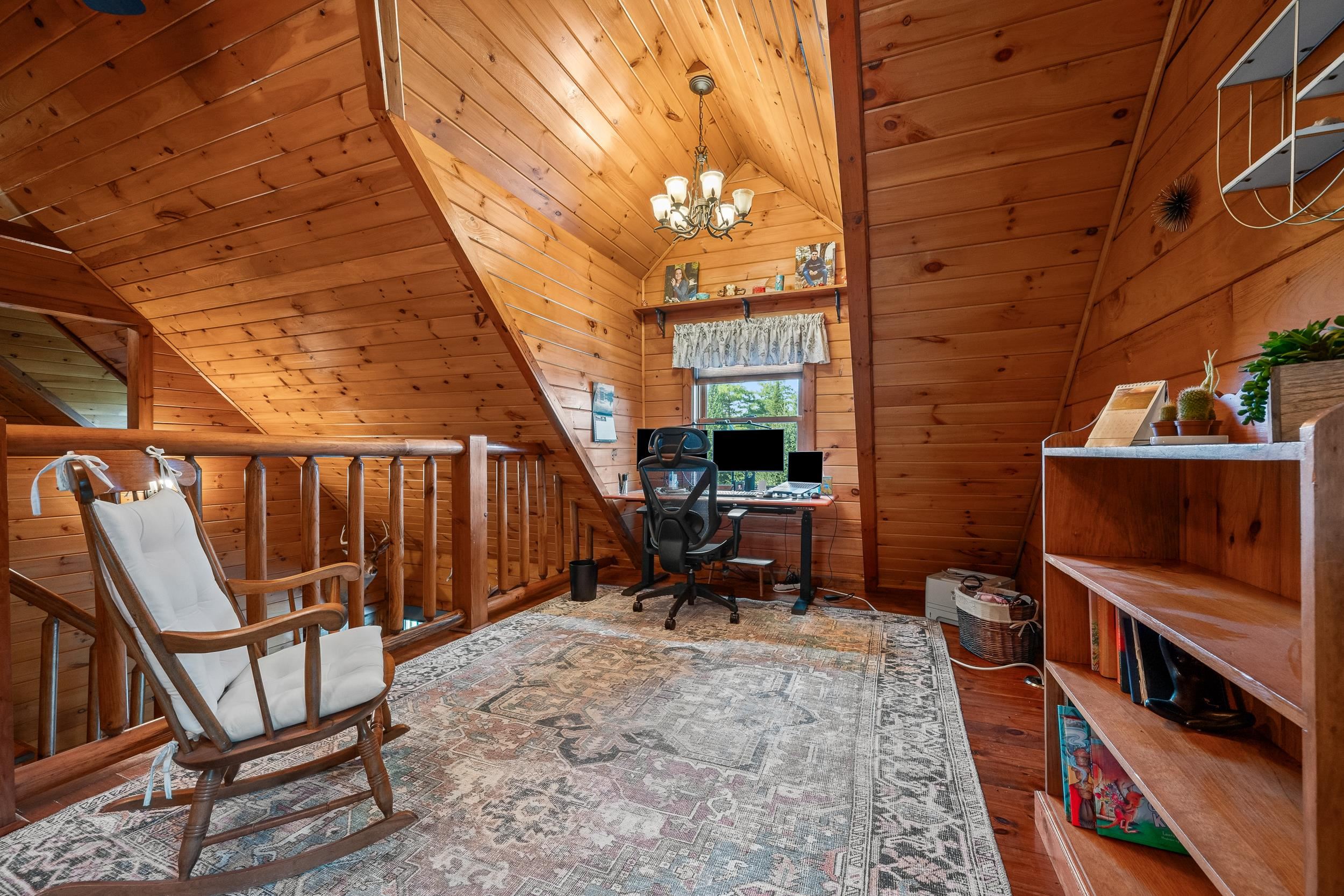 131 Blackberry Ln, Littleton, NH 03561