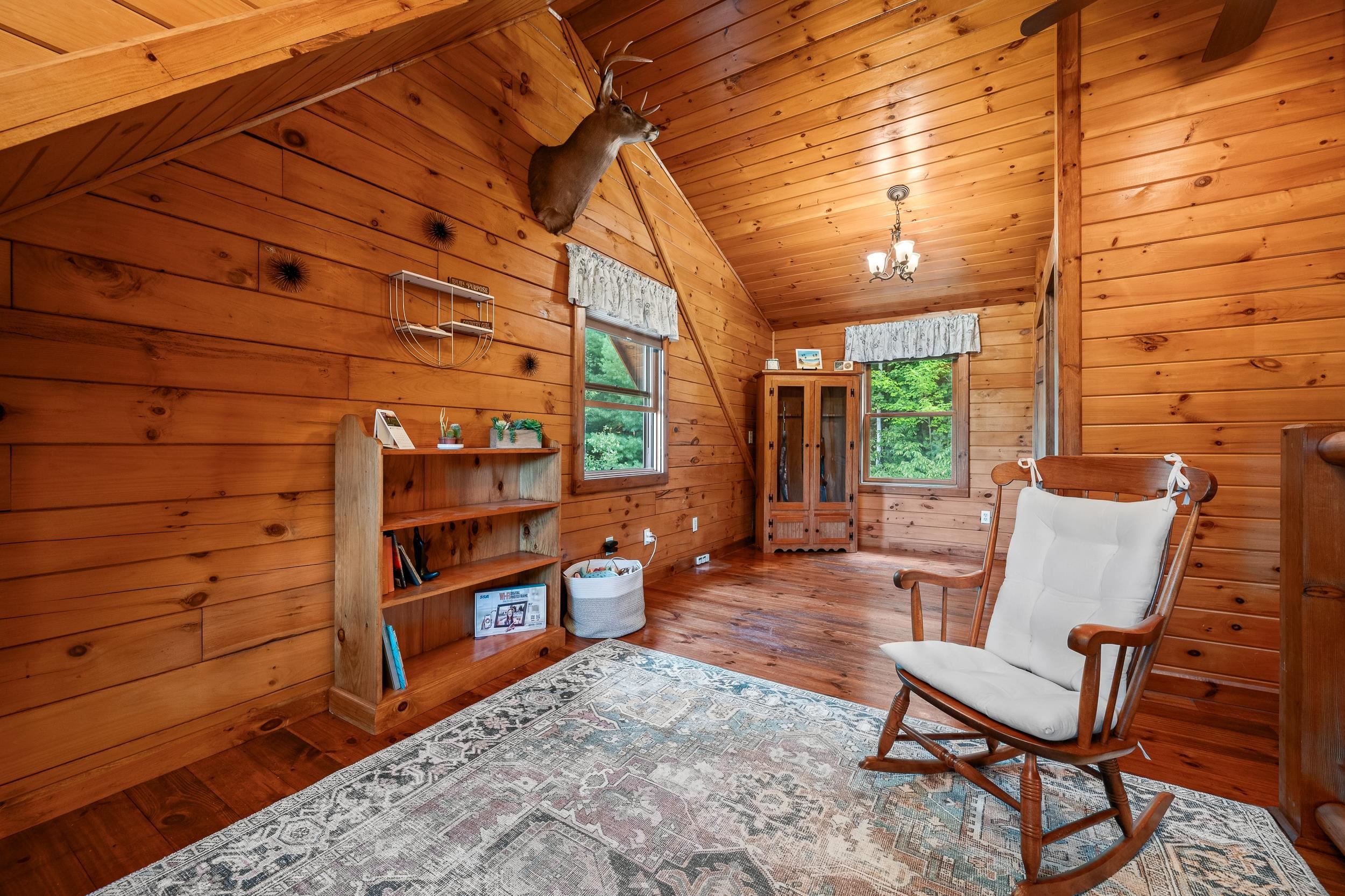 131 Blackberry Ln, Littleton, NH 03561