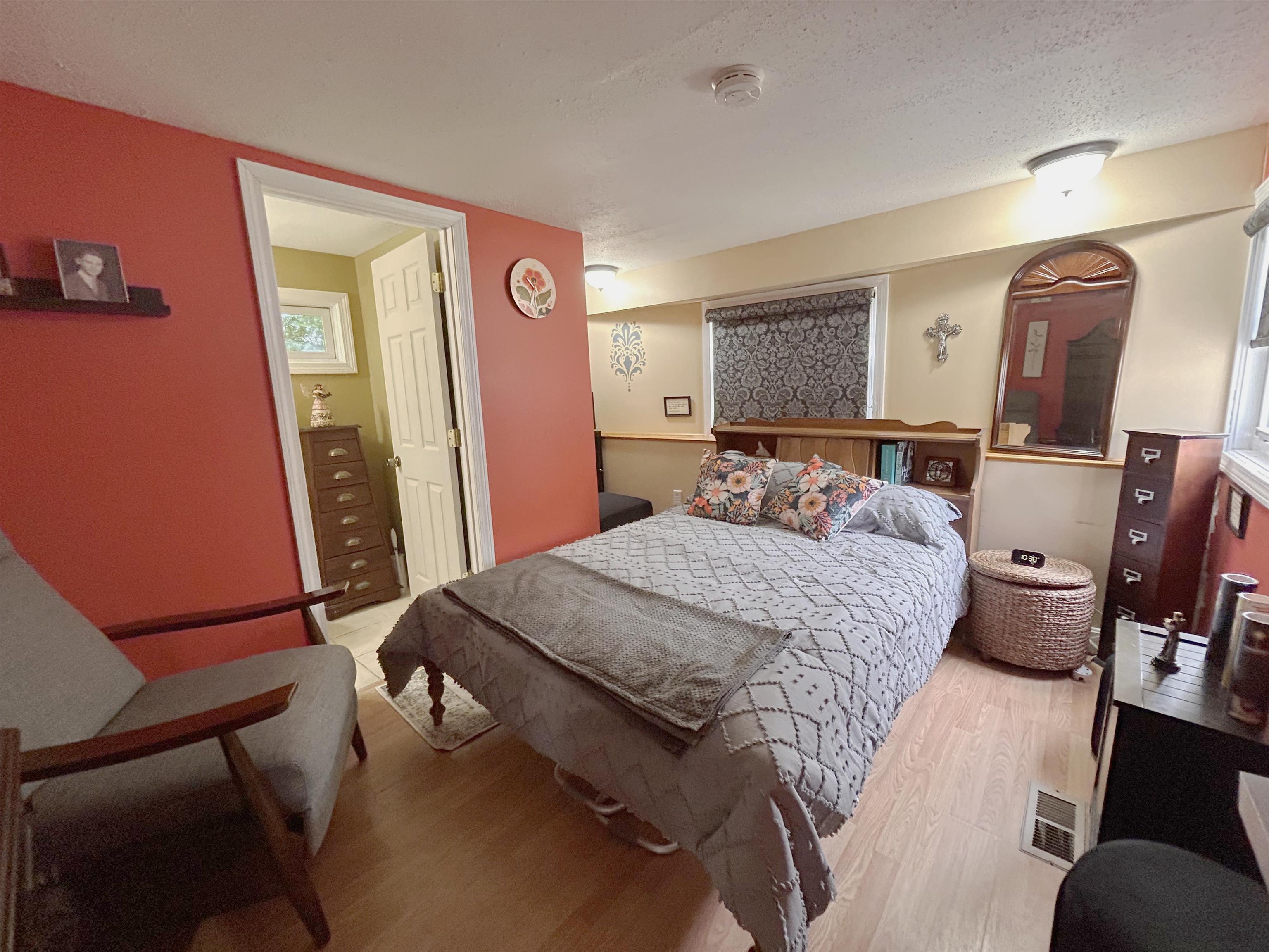 84 Hilton Ave, Exeter, NH 03833