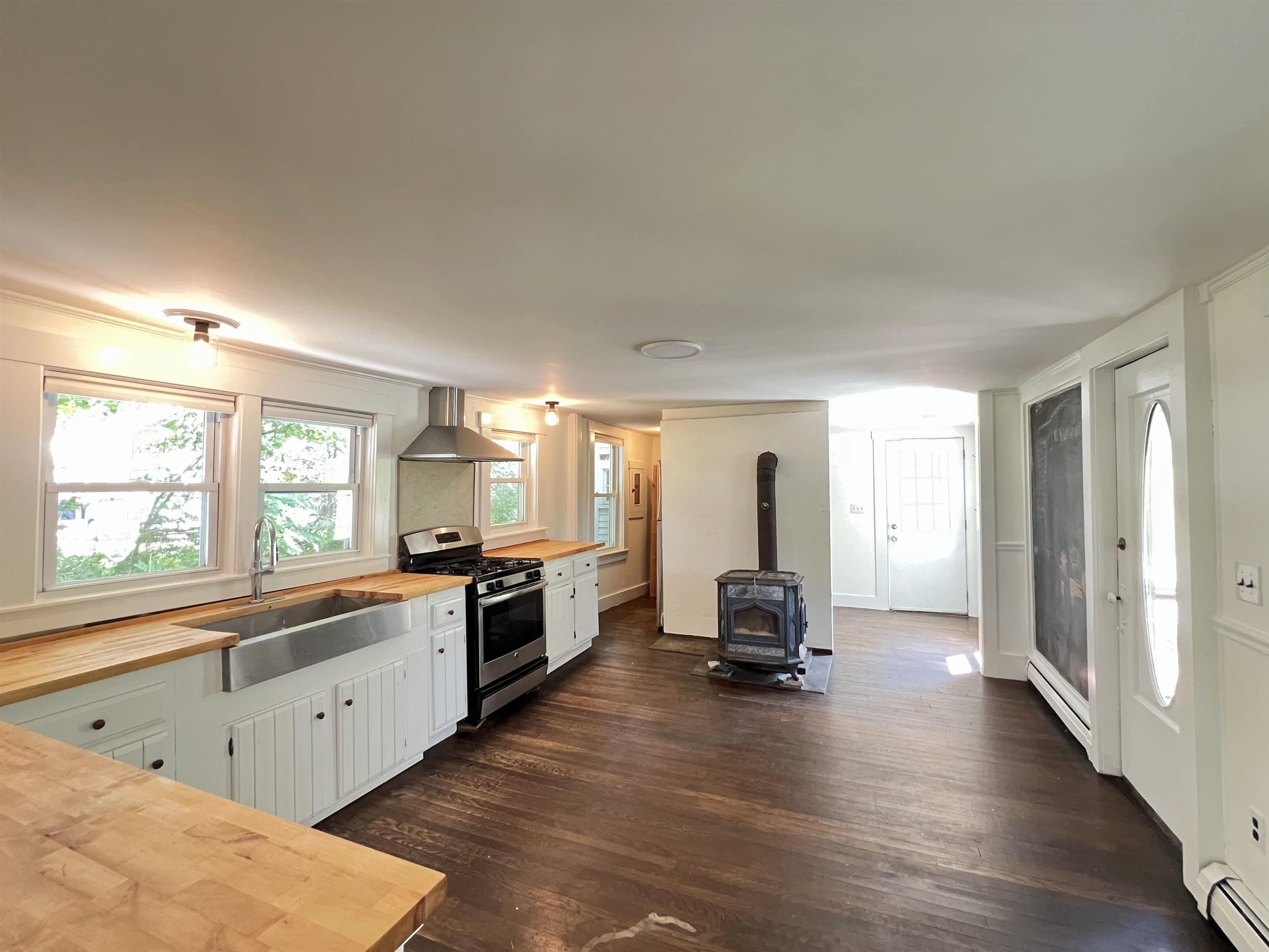 10 Pleasant St, Lyme, NH 03768