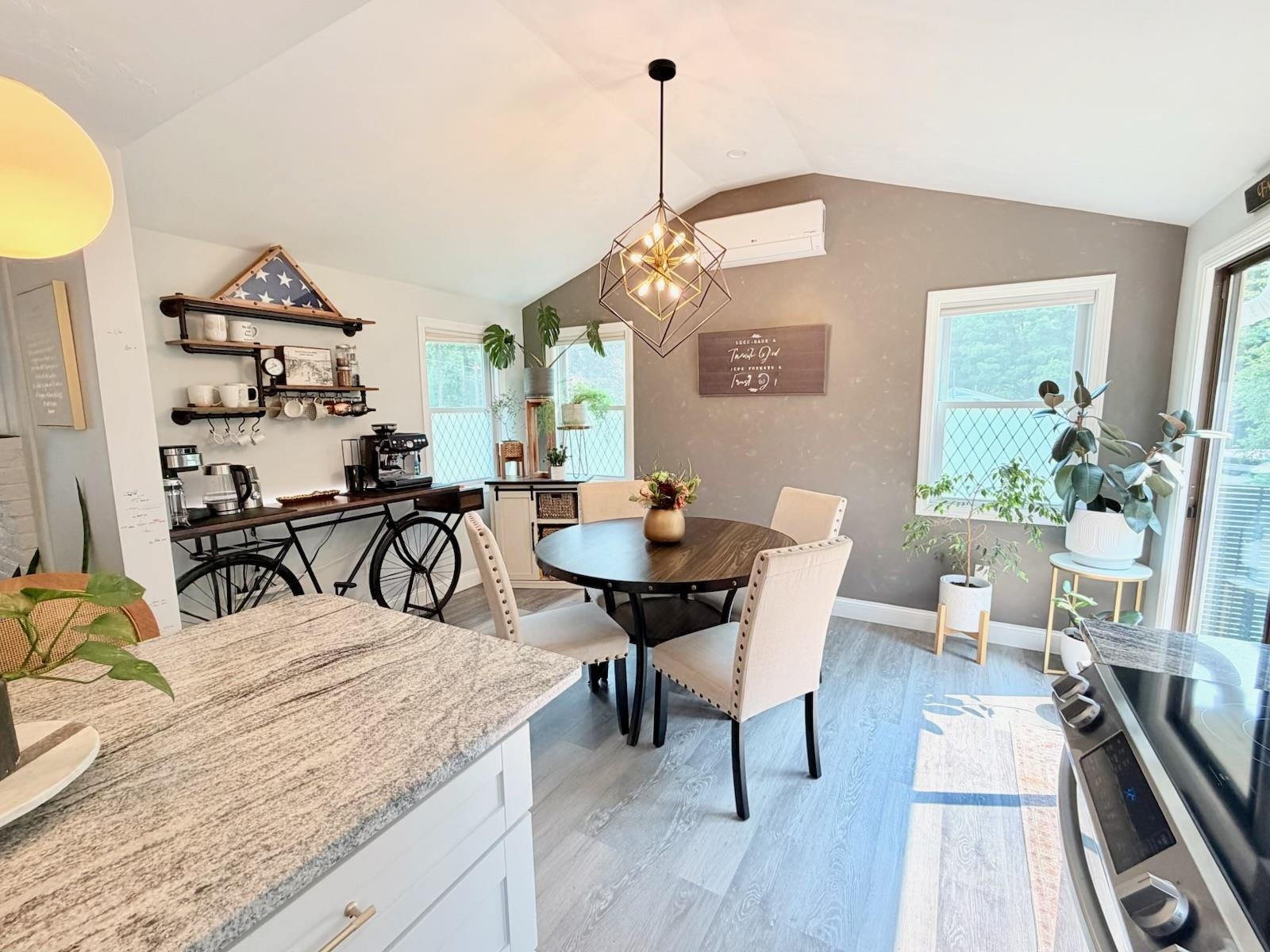 14 Rega Ave, Hudson, NH 03051