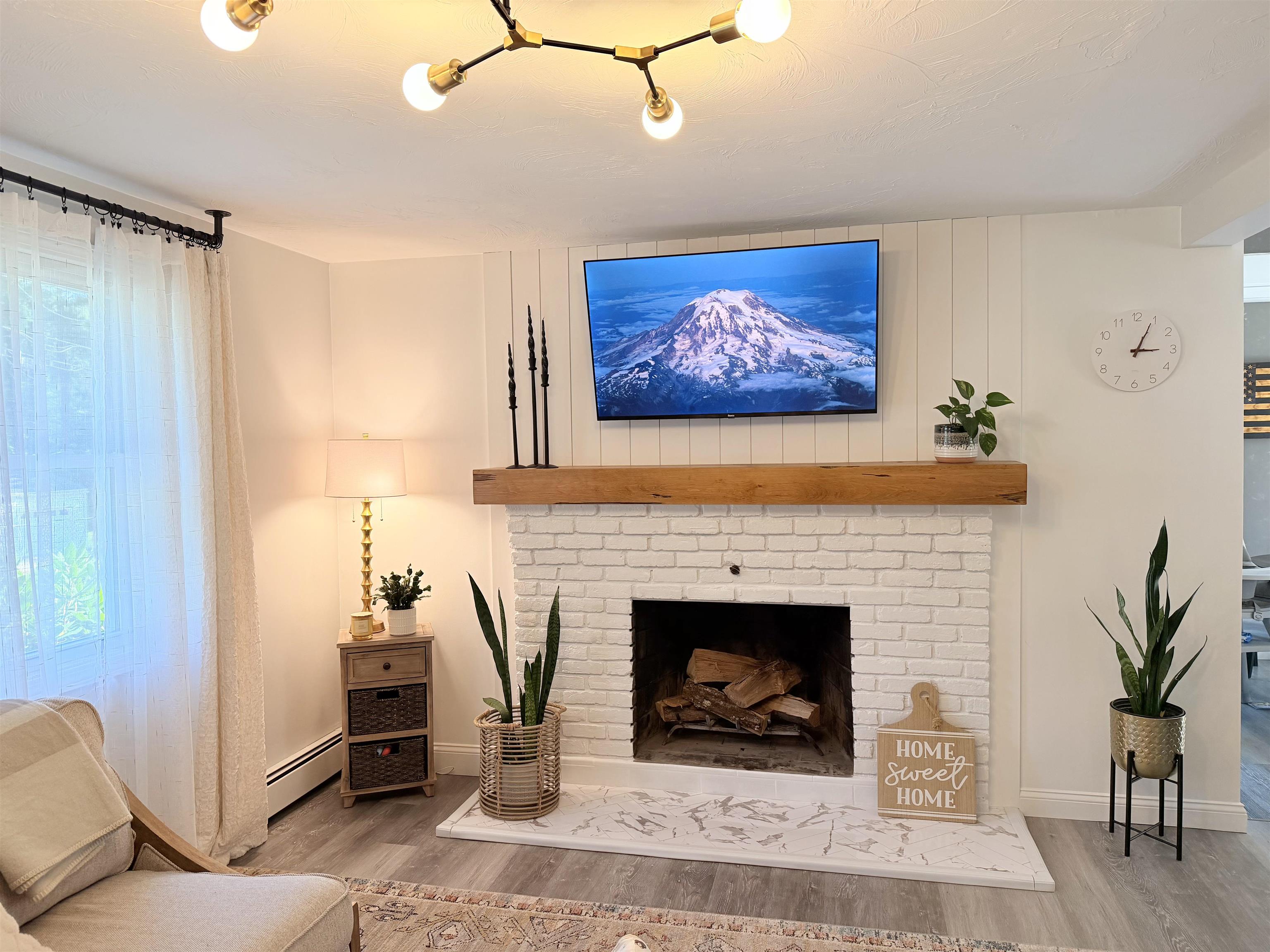 14 Rega Ave, Hudson, NH 03051