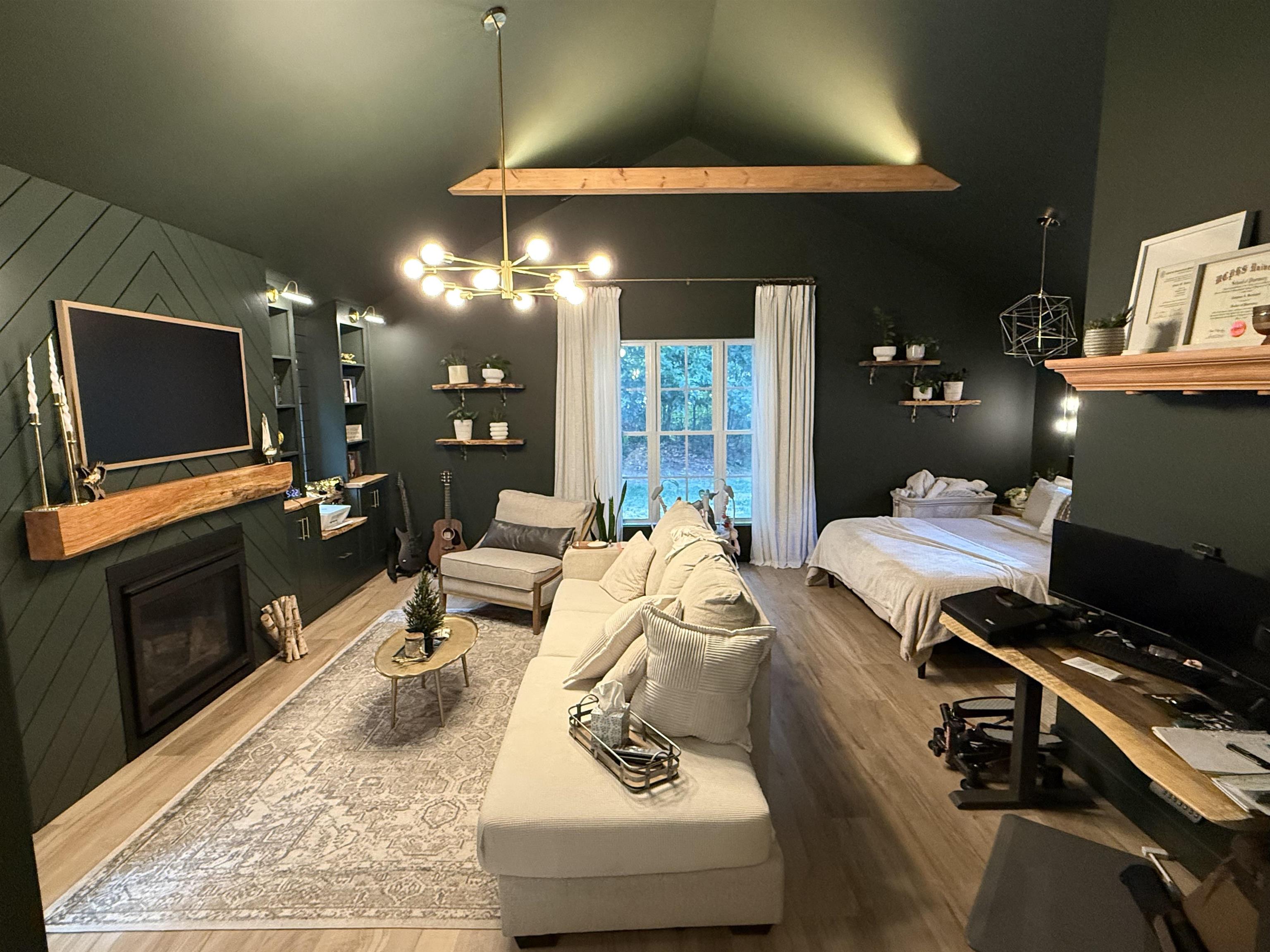 14 Rega Ave, Hudson, NH 03051