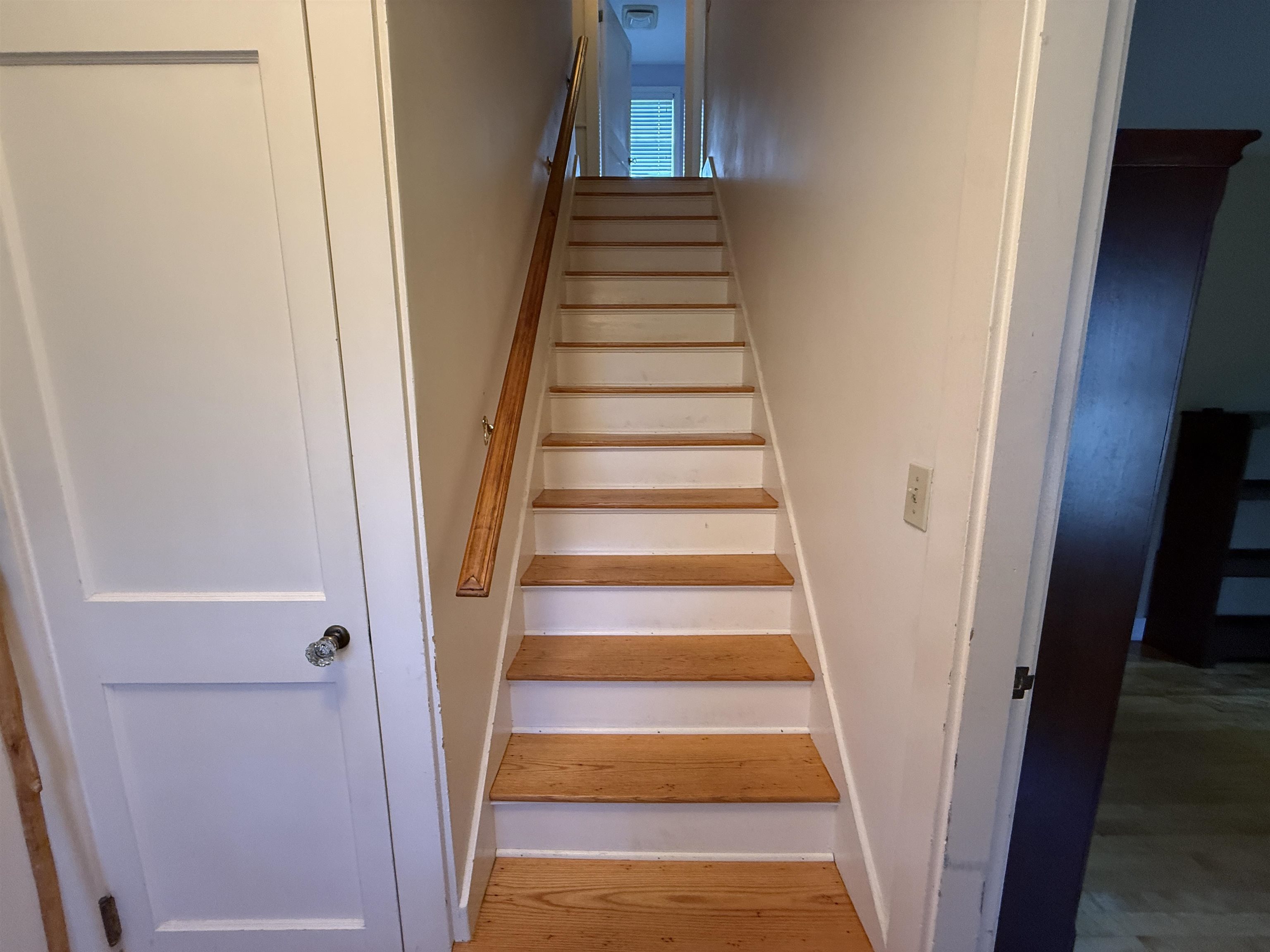 23 Pinnacle Rd, Newport, NH 03773