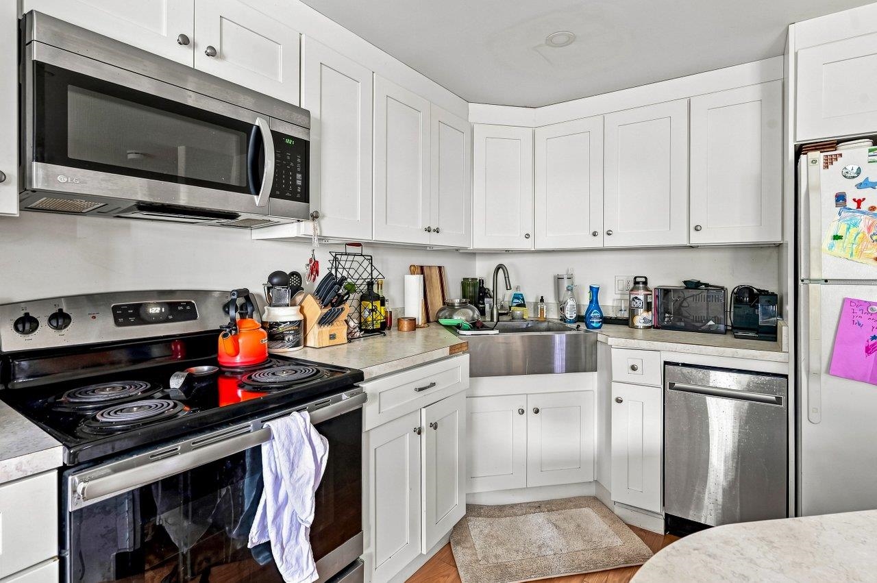 777 Middle Rd #6, Portsmouth, NH 03801