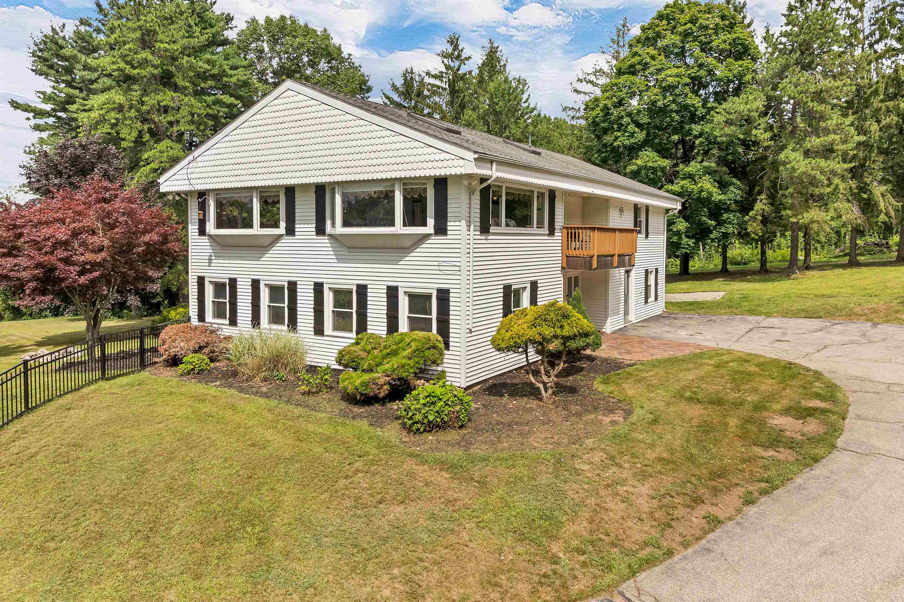 78 Warner Hill Rd, Derry, NH 03038