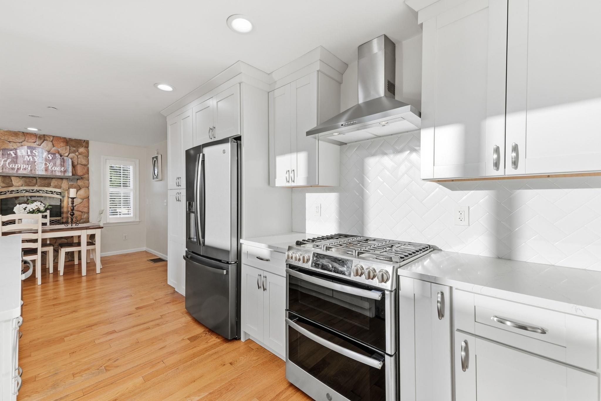 45 Ball Ave, Salem, NH 03079