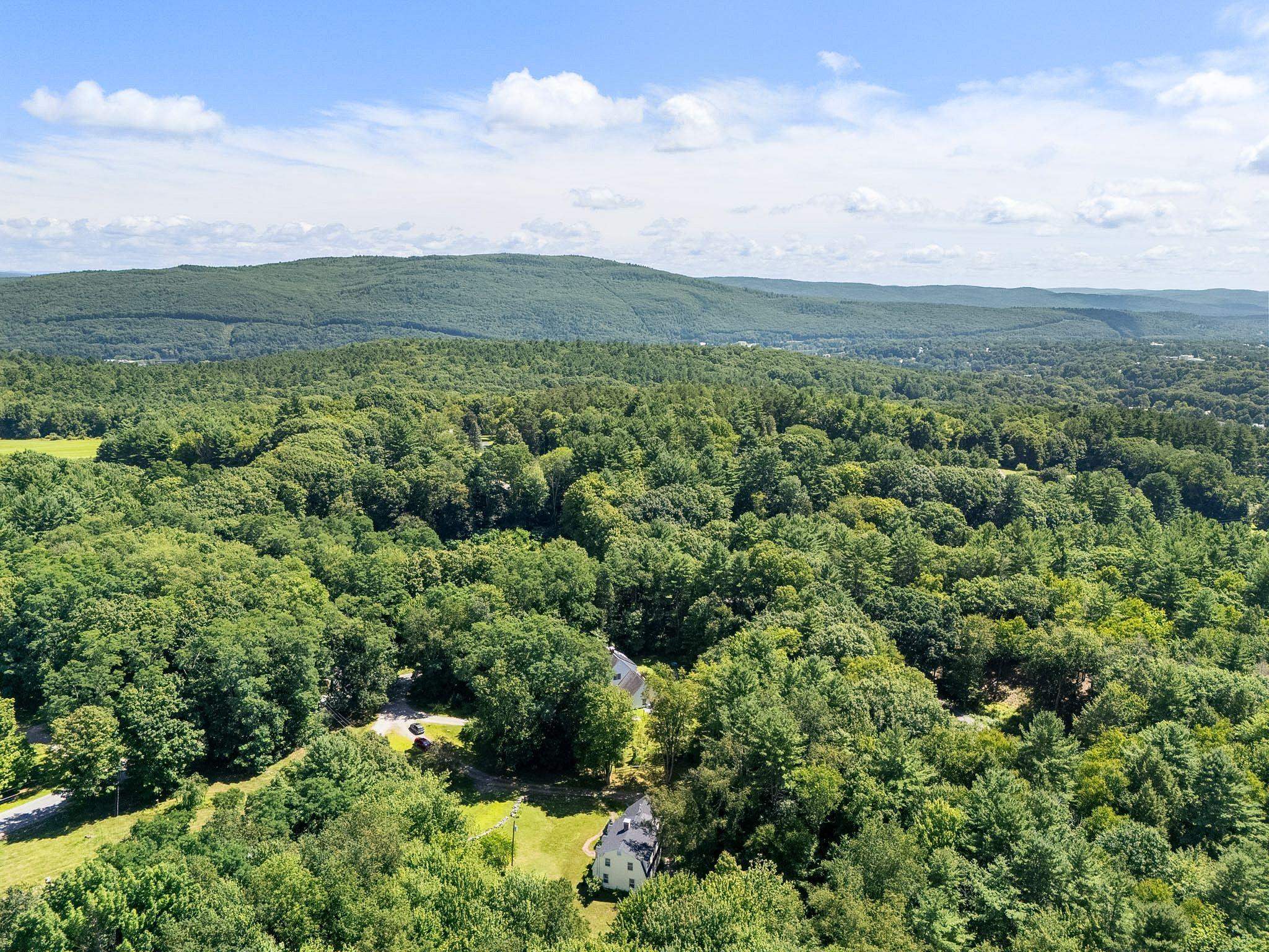 21st image of 354 Orchard St, Brattleboro, VT 05301 | MLS# 5106451