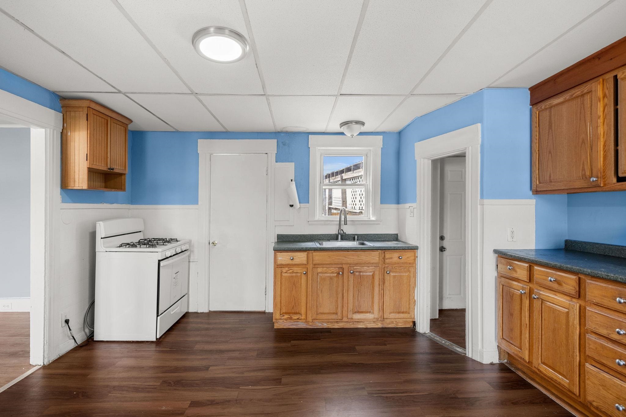 494-3 Second Floor