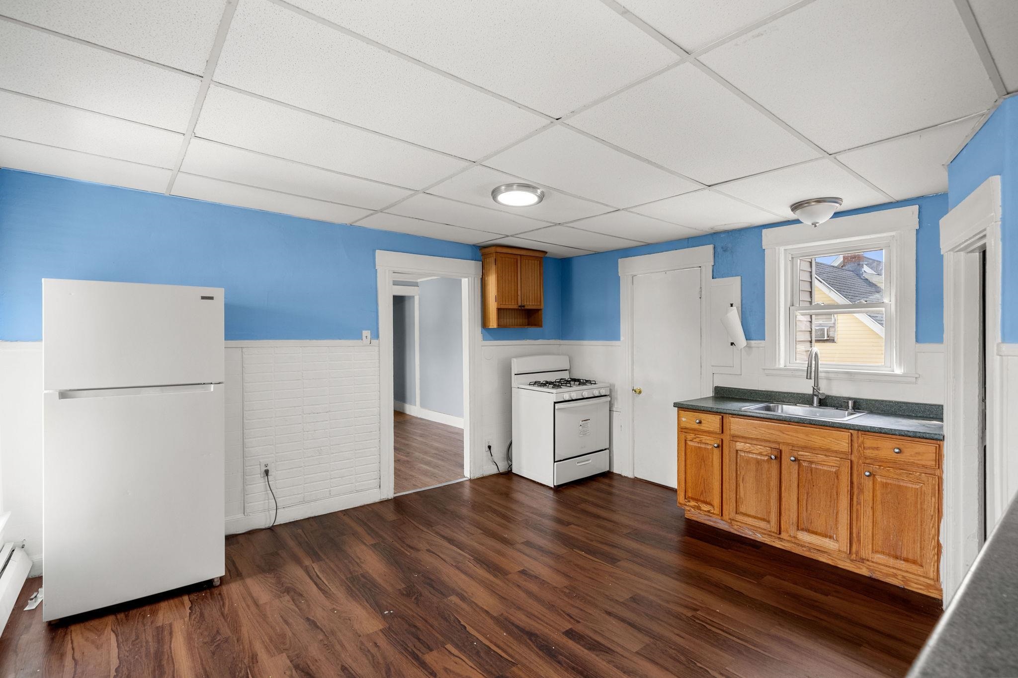 494-3 Second Floor