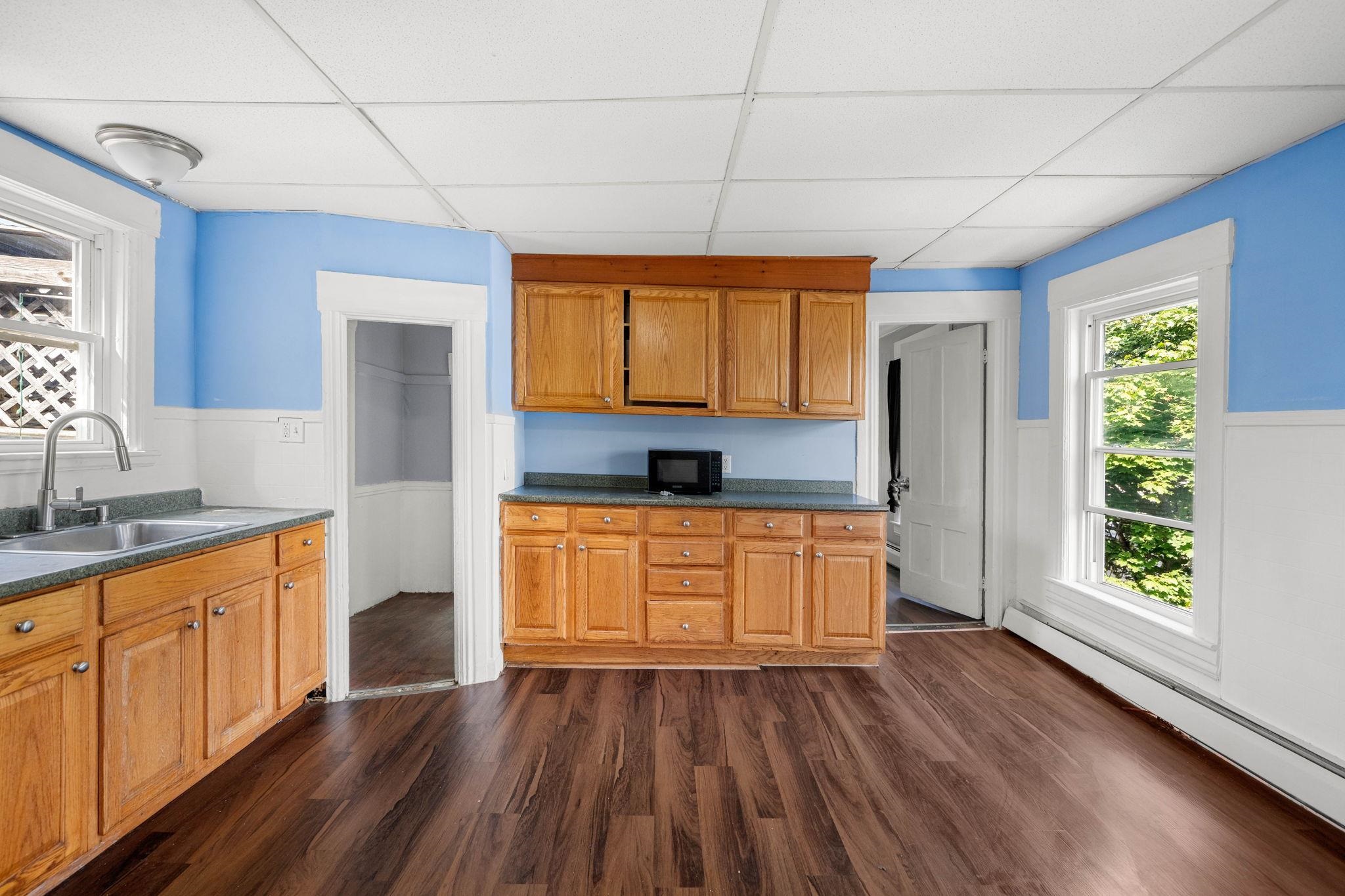 494-3 Second Floor