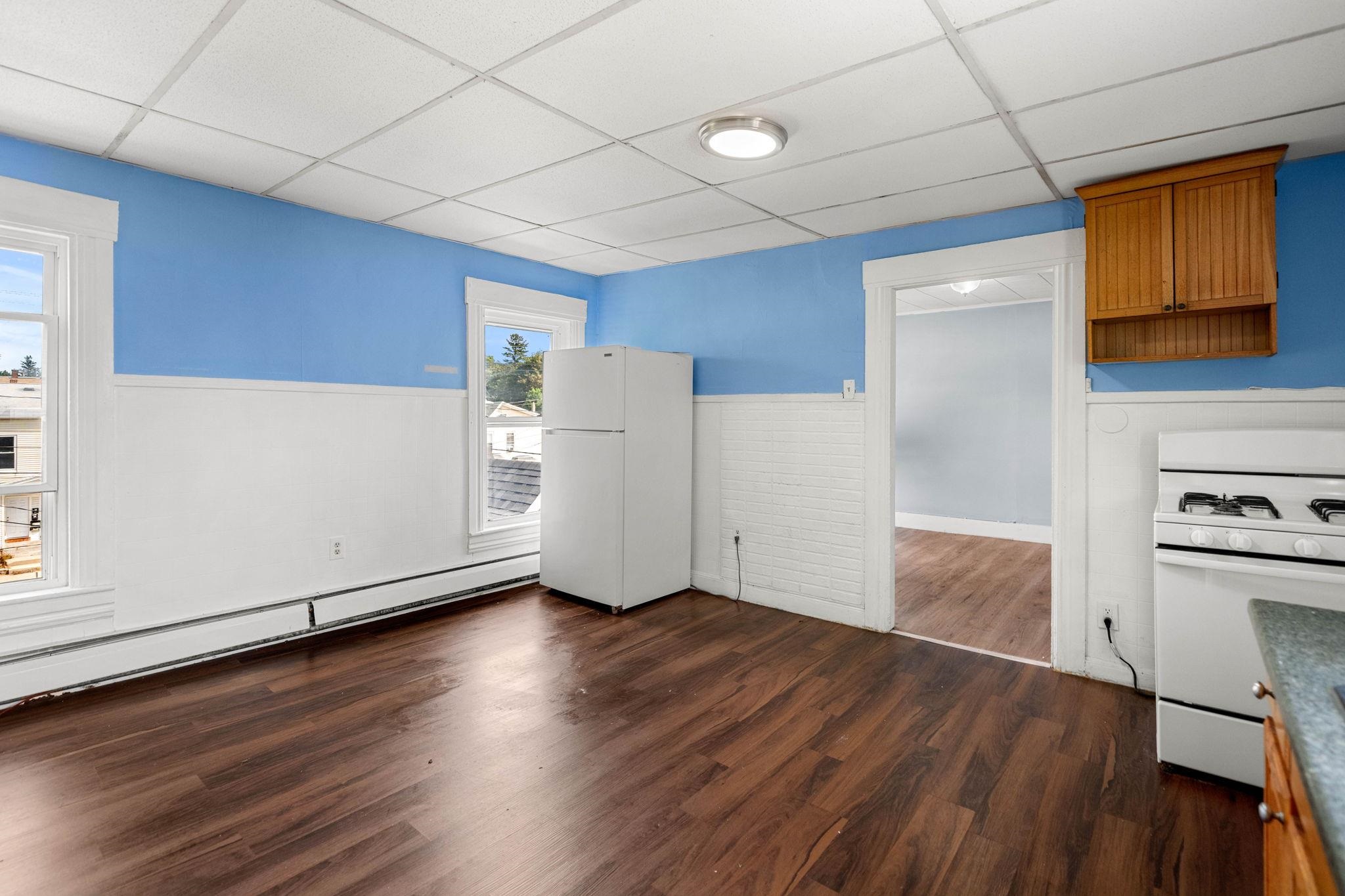 494-3 Second Floor