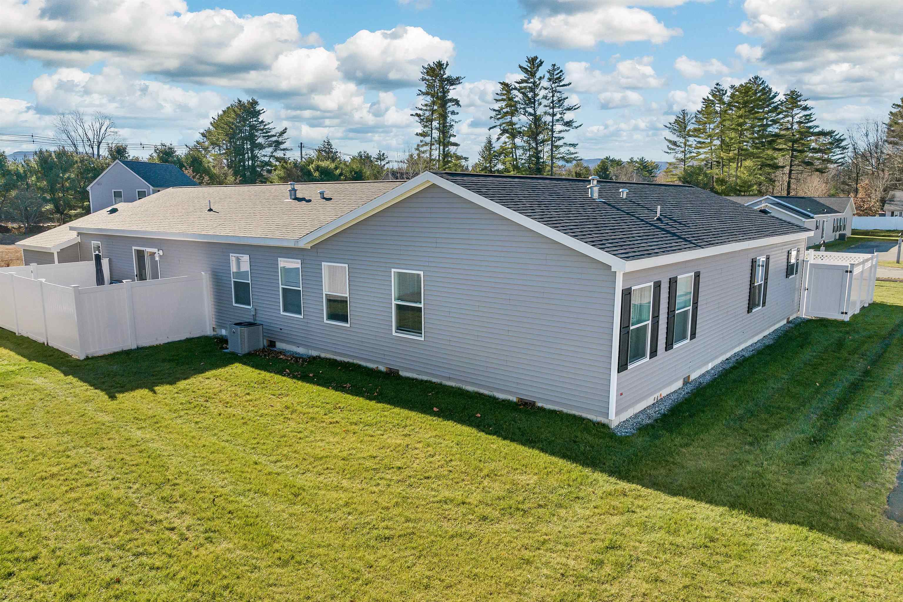 79-A Crescent St #90-15-1, Plymouth, NH 03264