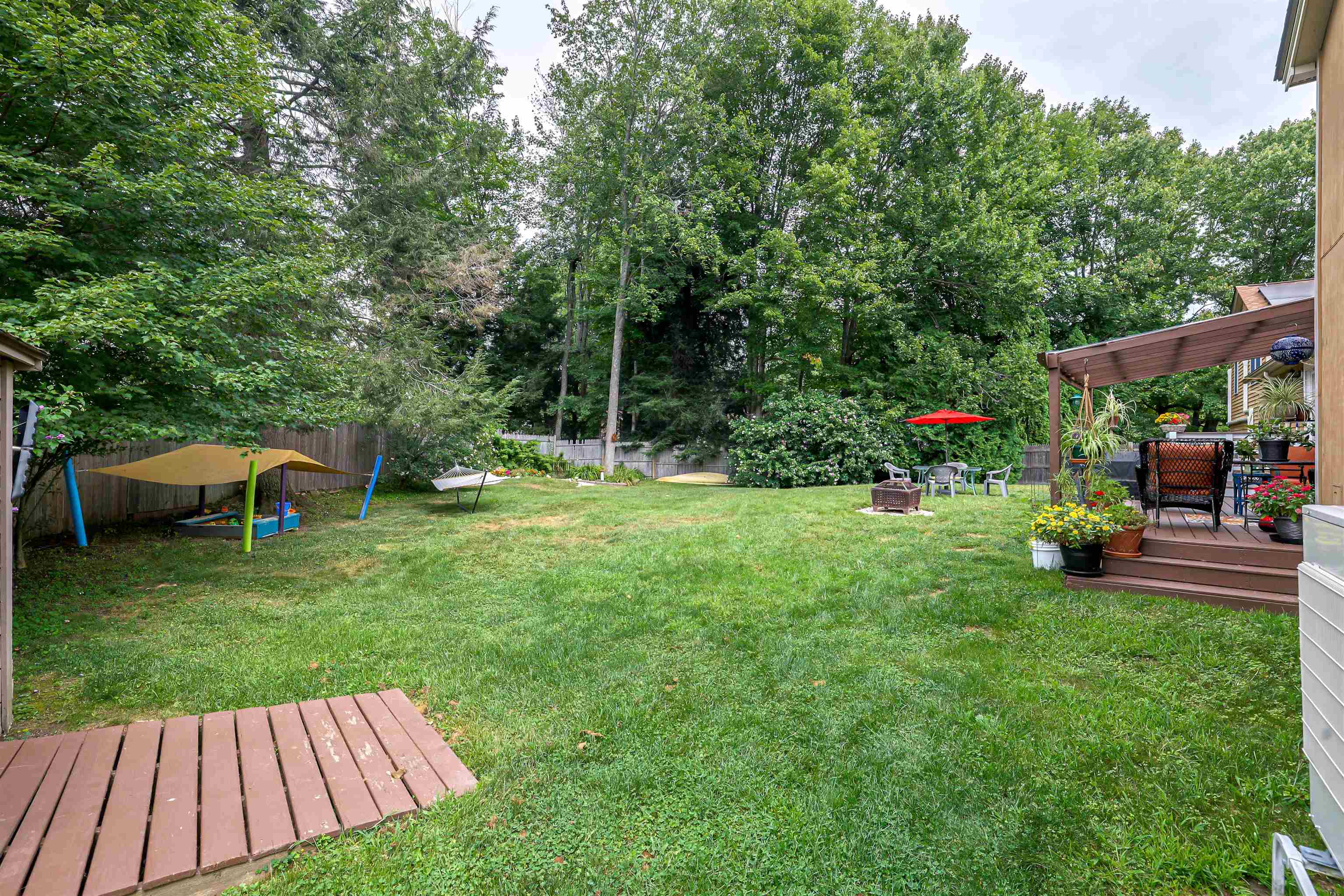 25 Clay St, Merrimack, NH 03054