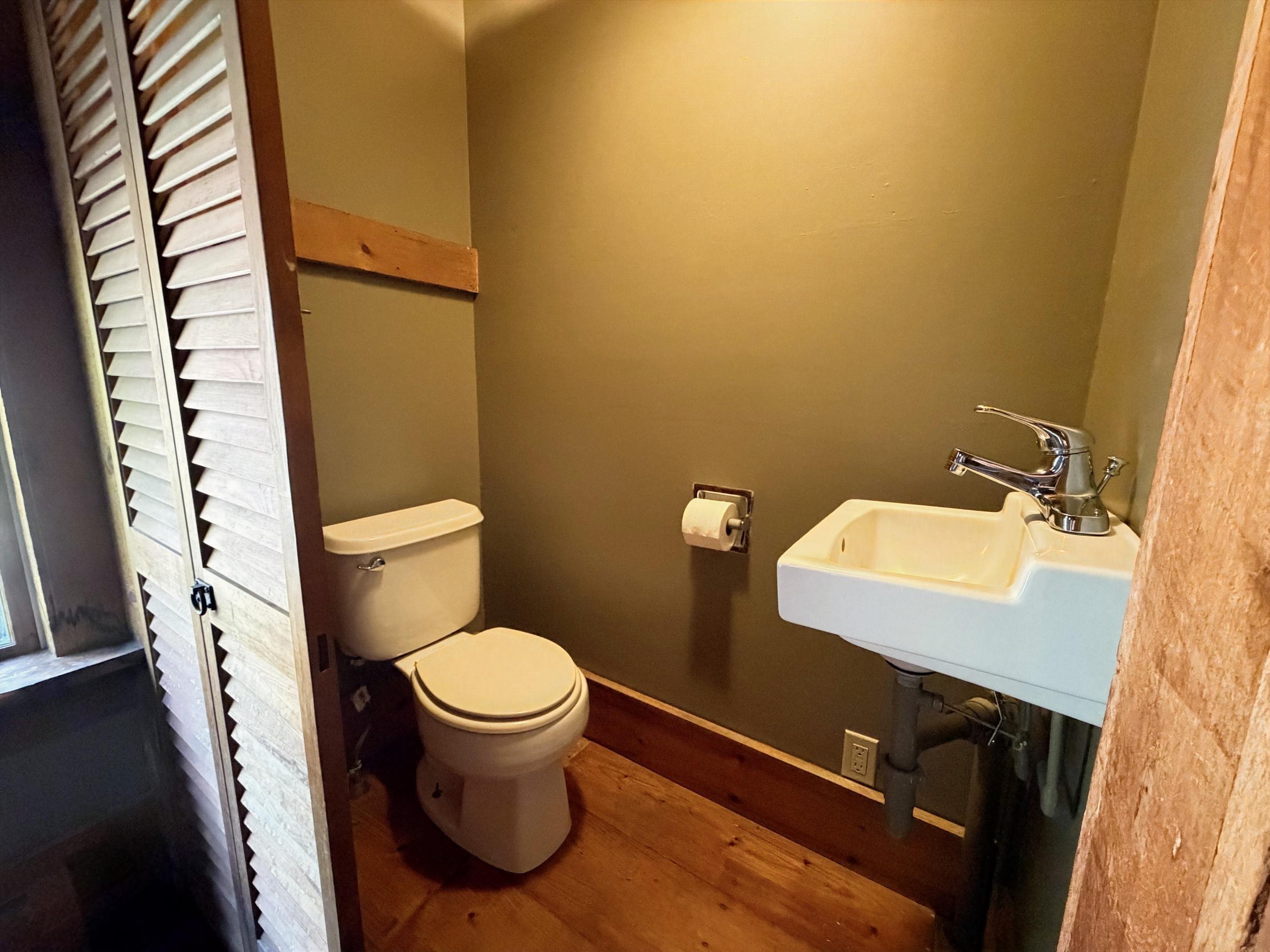 18 Deacons Ln, Troy, NH 03465