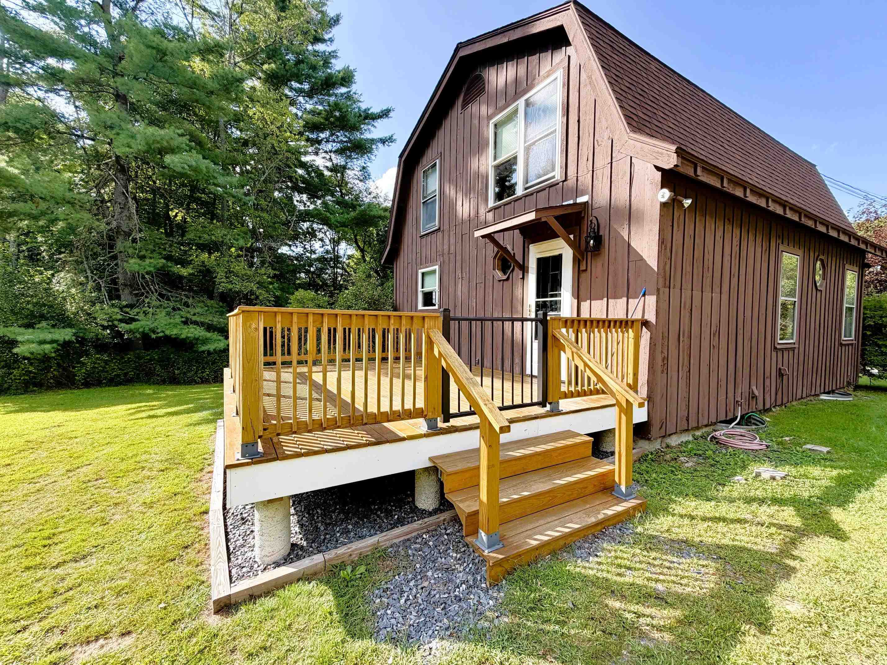18 Deacons Ln, Troy, NH 03465