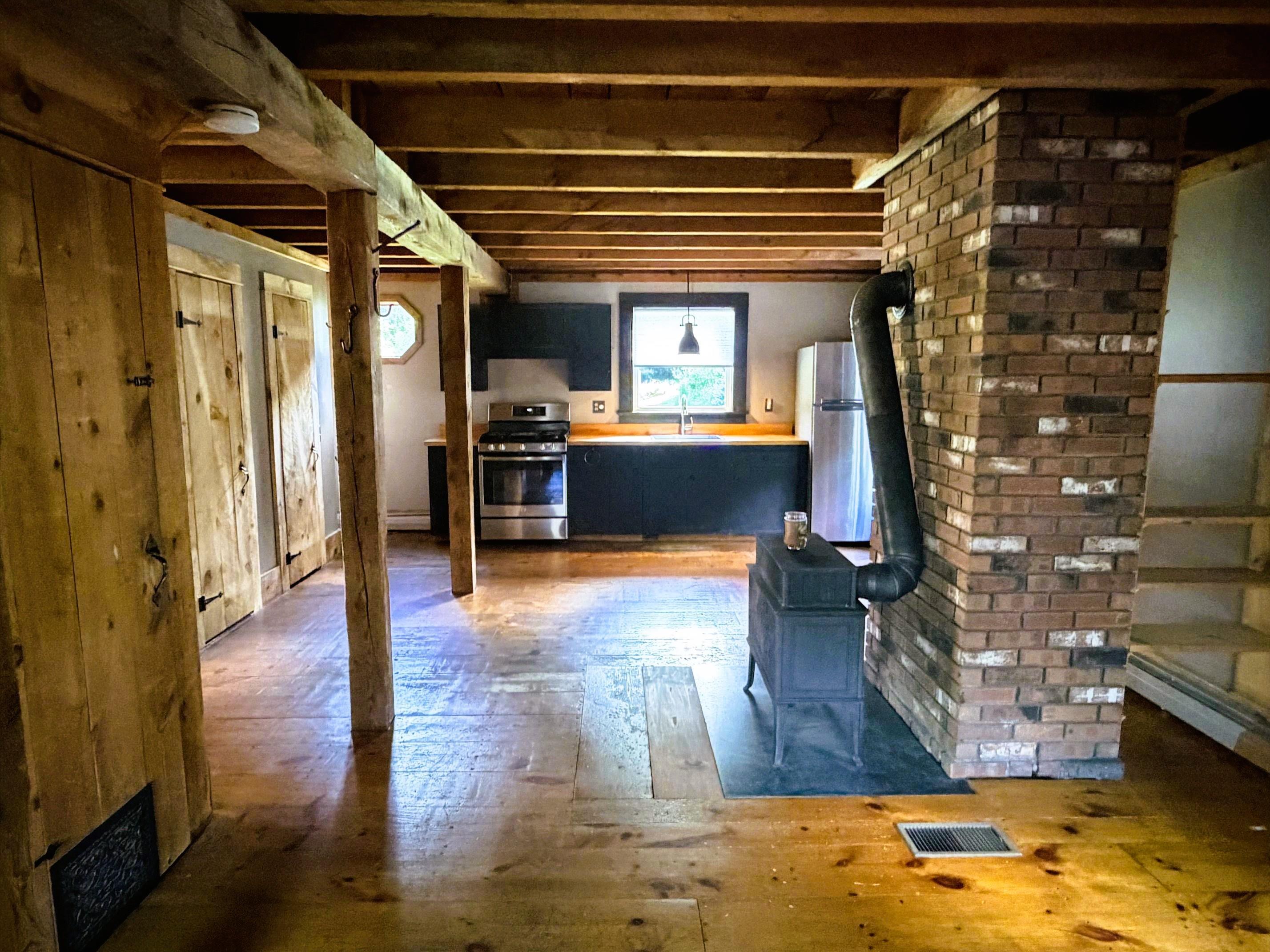 18 Deacons Ln, Troy, NH 03465