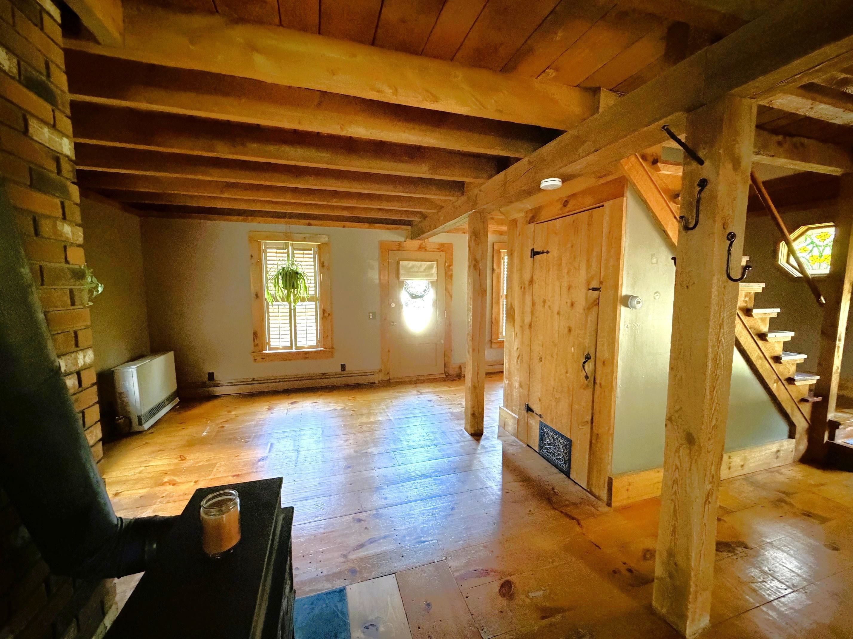 18 Deacons Ln, Troy, NH 03465