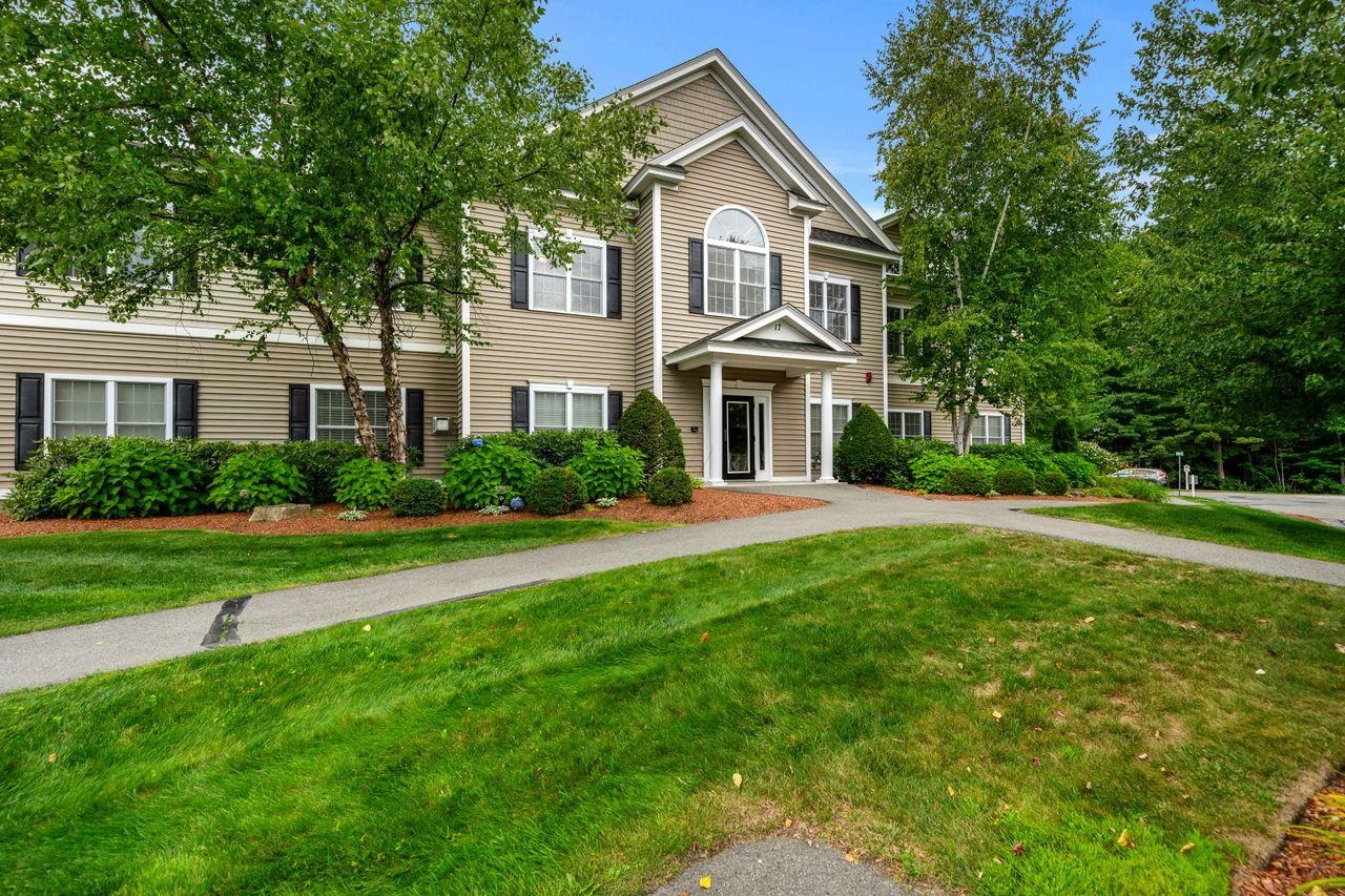 17 Roundabout Way #5, Manchester, NH 03102