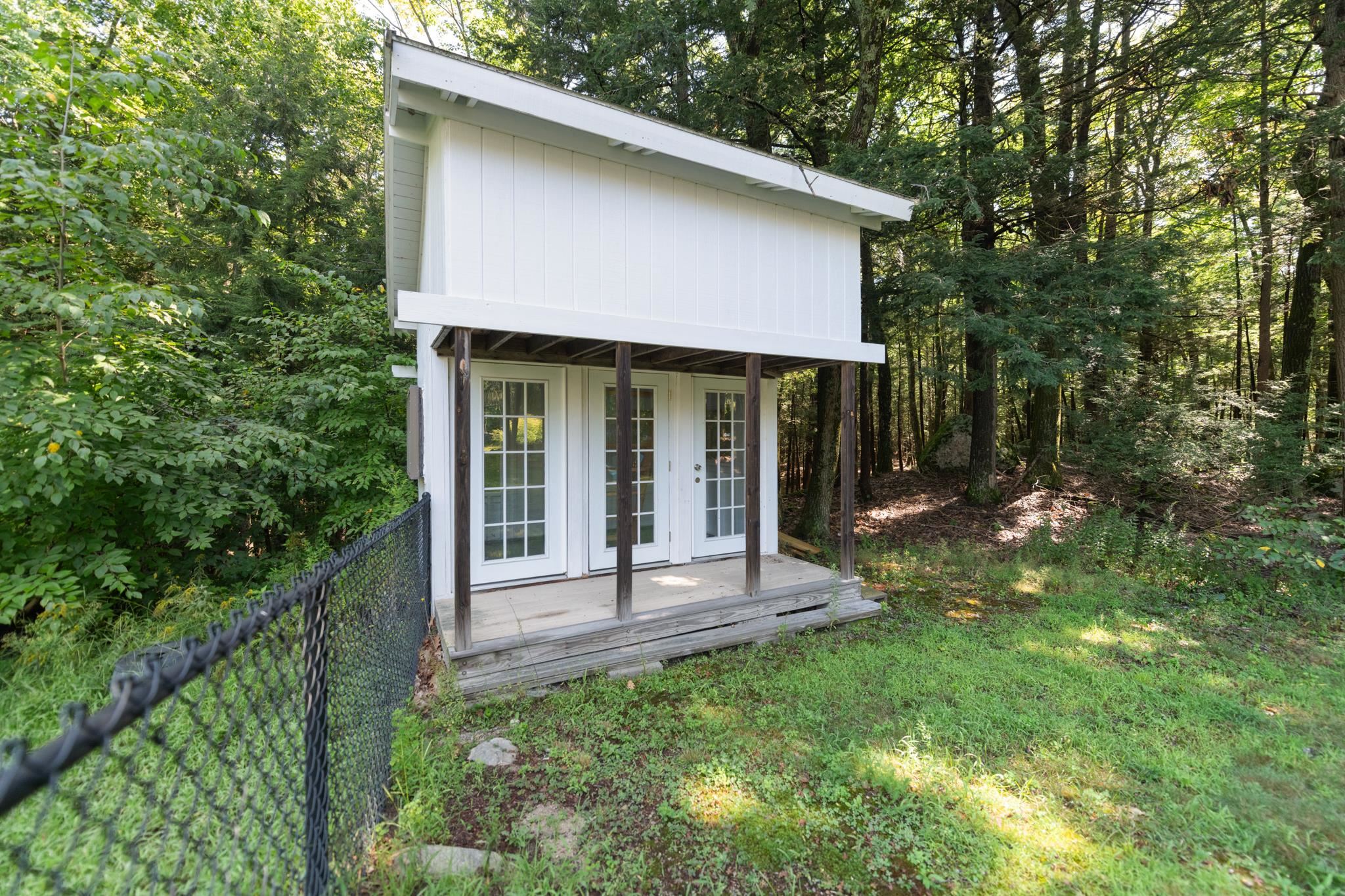 39 Portage Rd, Goffstown, NH 03045