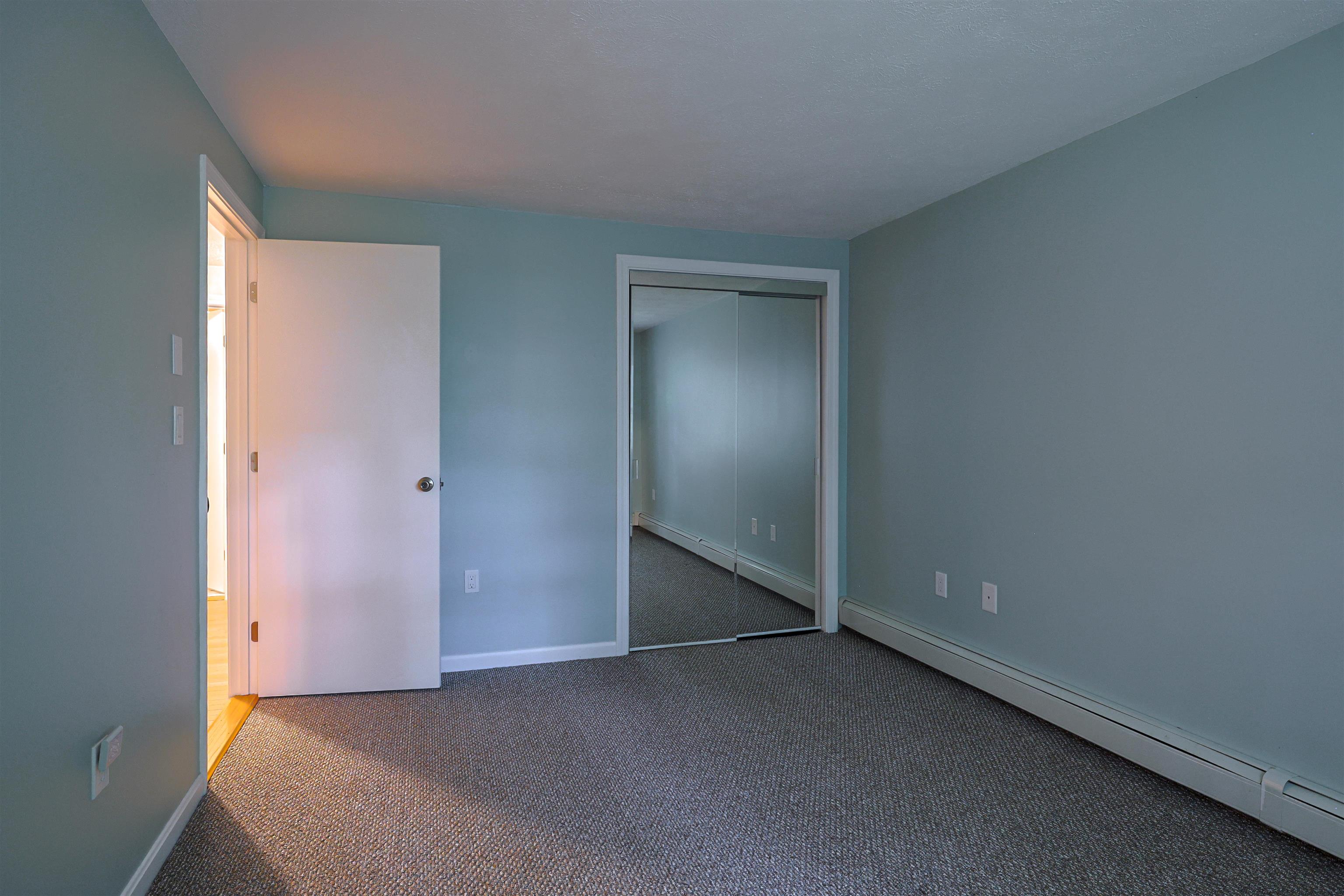 1325 Candia Rd #10, Manchester, NH 03109