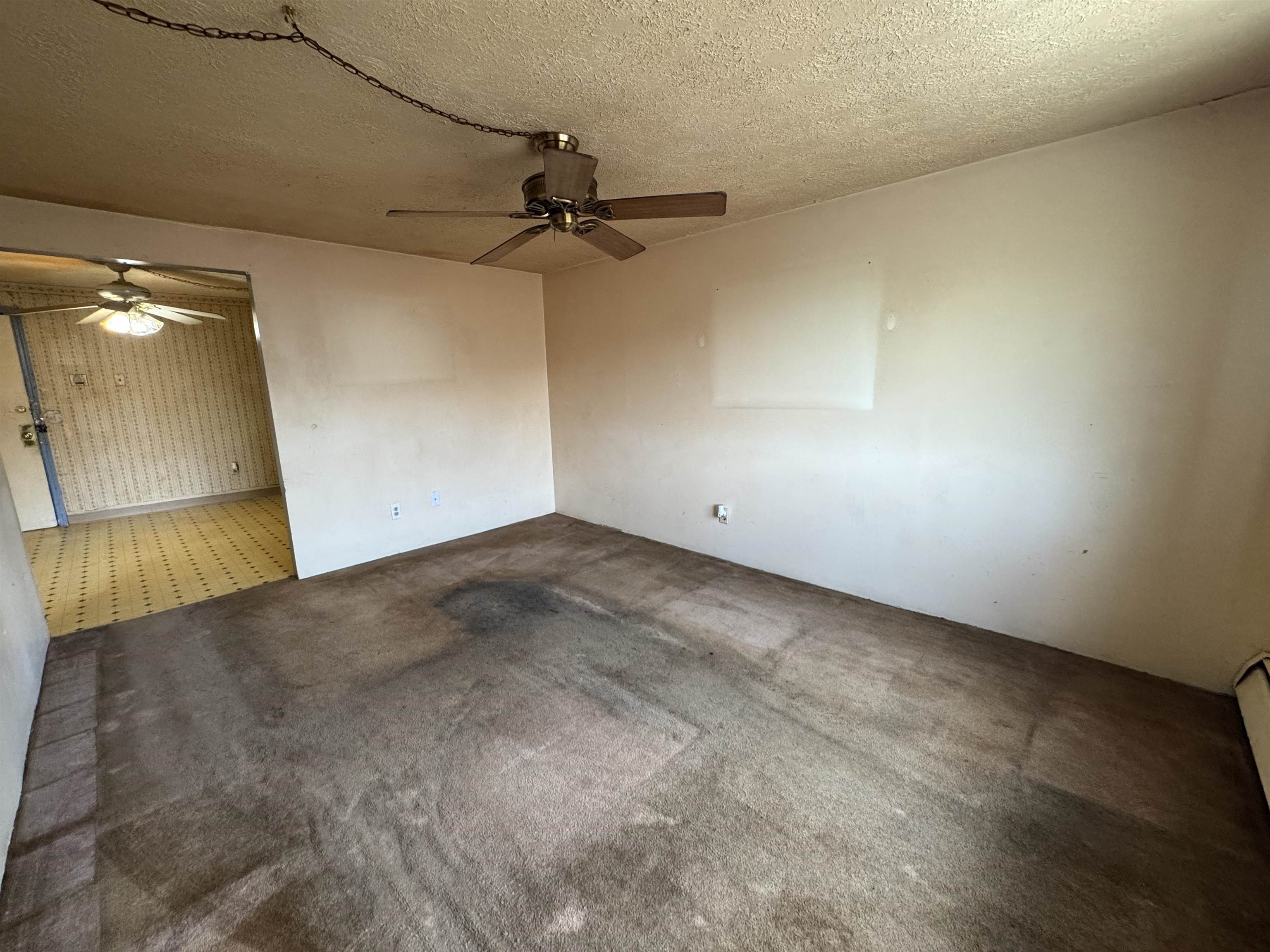 35 Log St #3C, Manchester, NH 03102