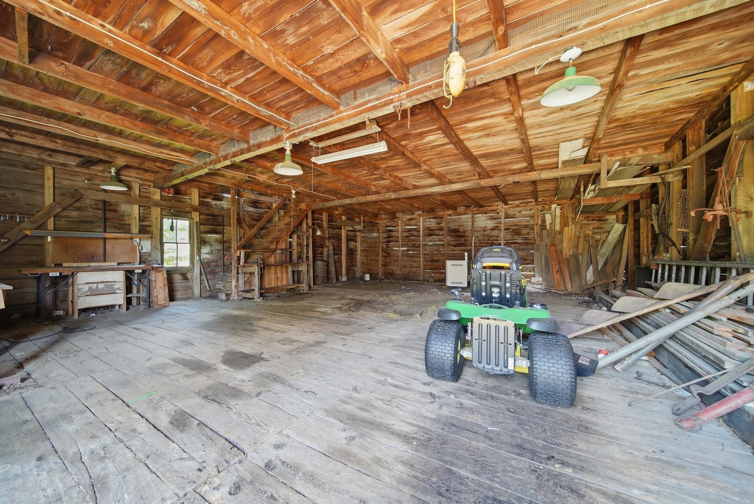 22 Abberton Rd, Canterbury, NH 03224