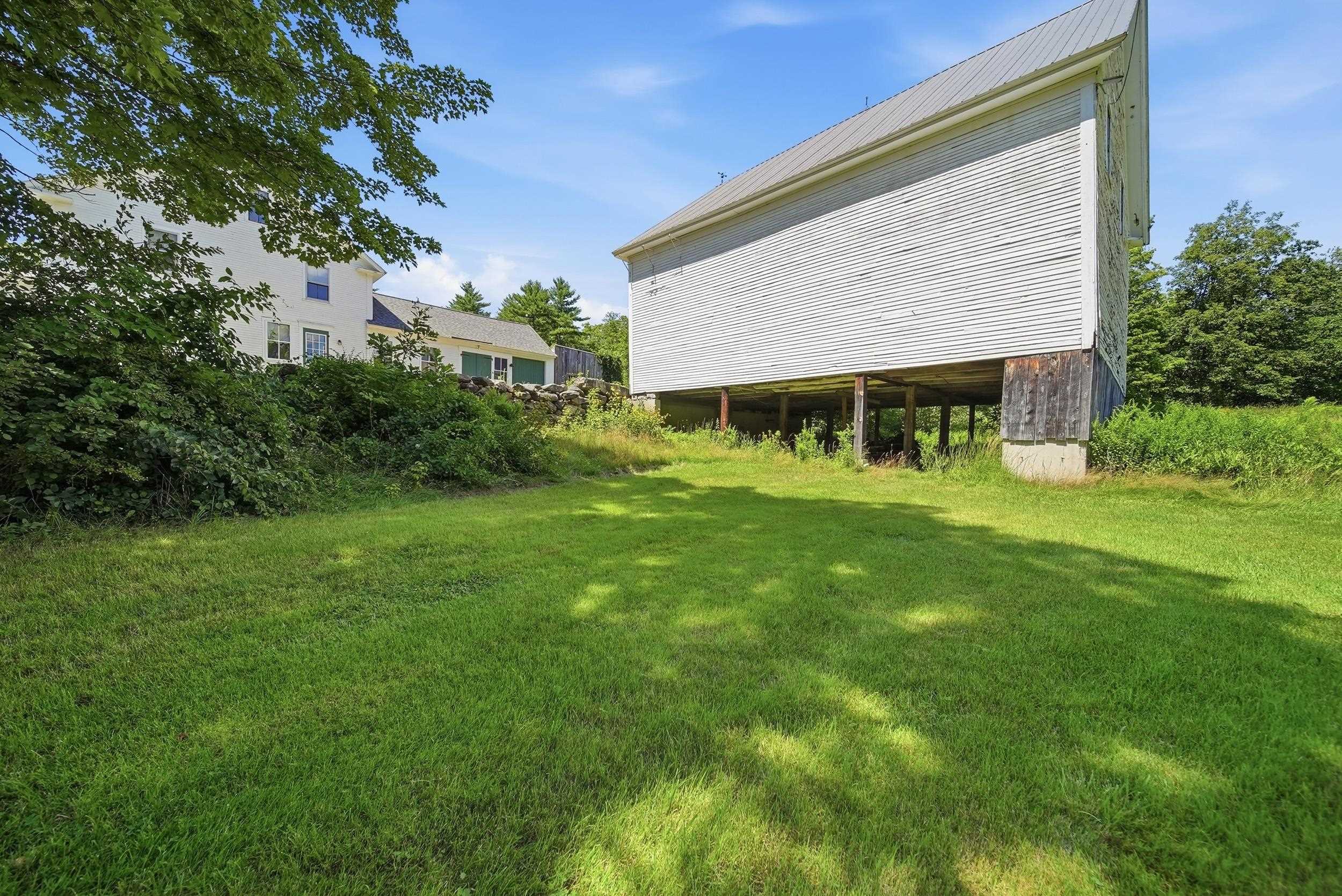 22 Abberton Rd, Canterbury, NH 03224