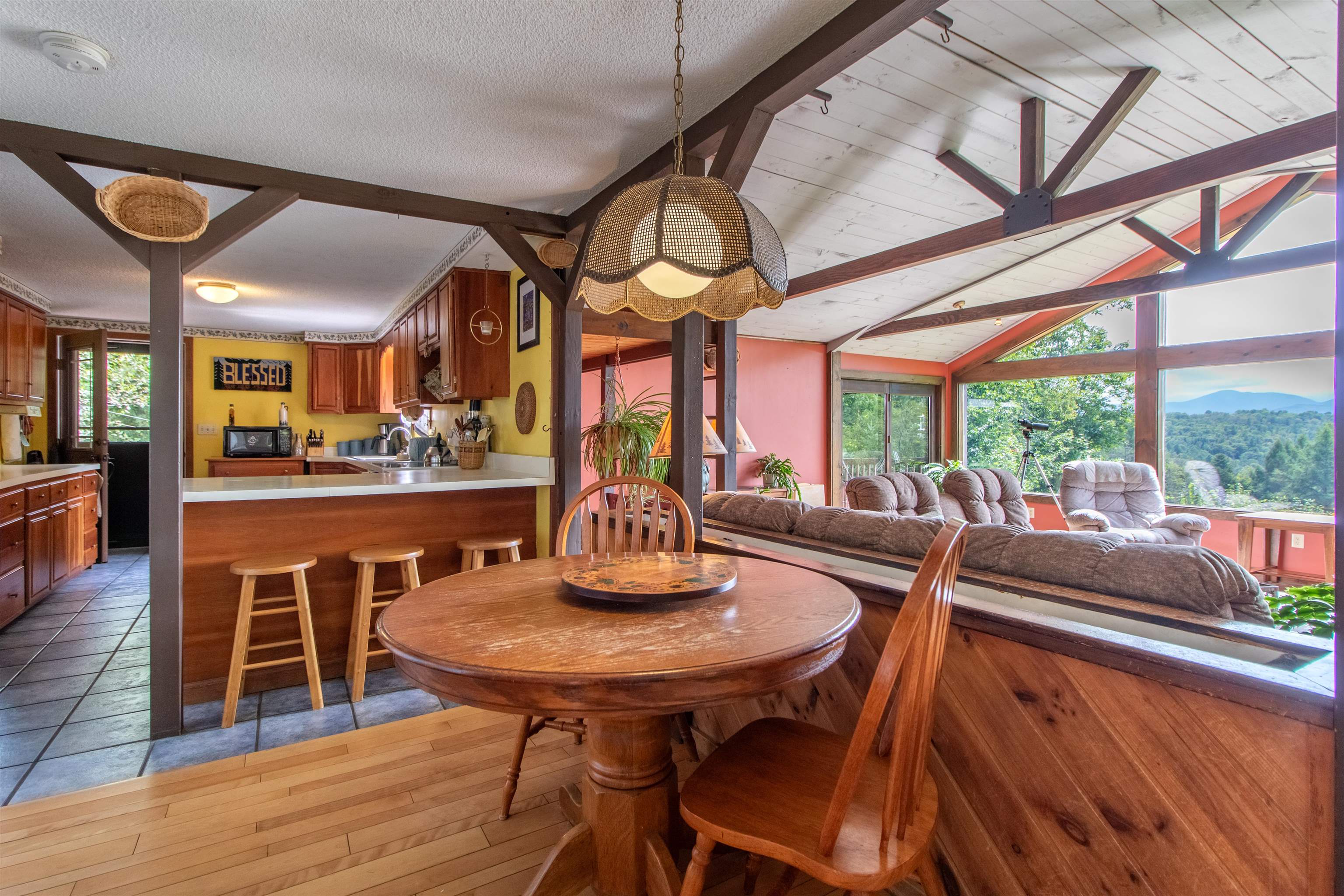 dining area looking to the kitchen
