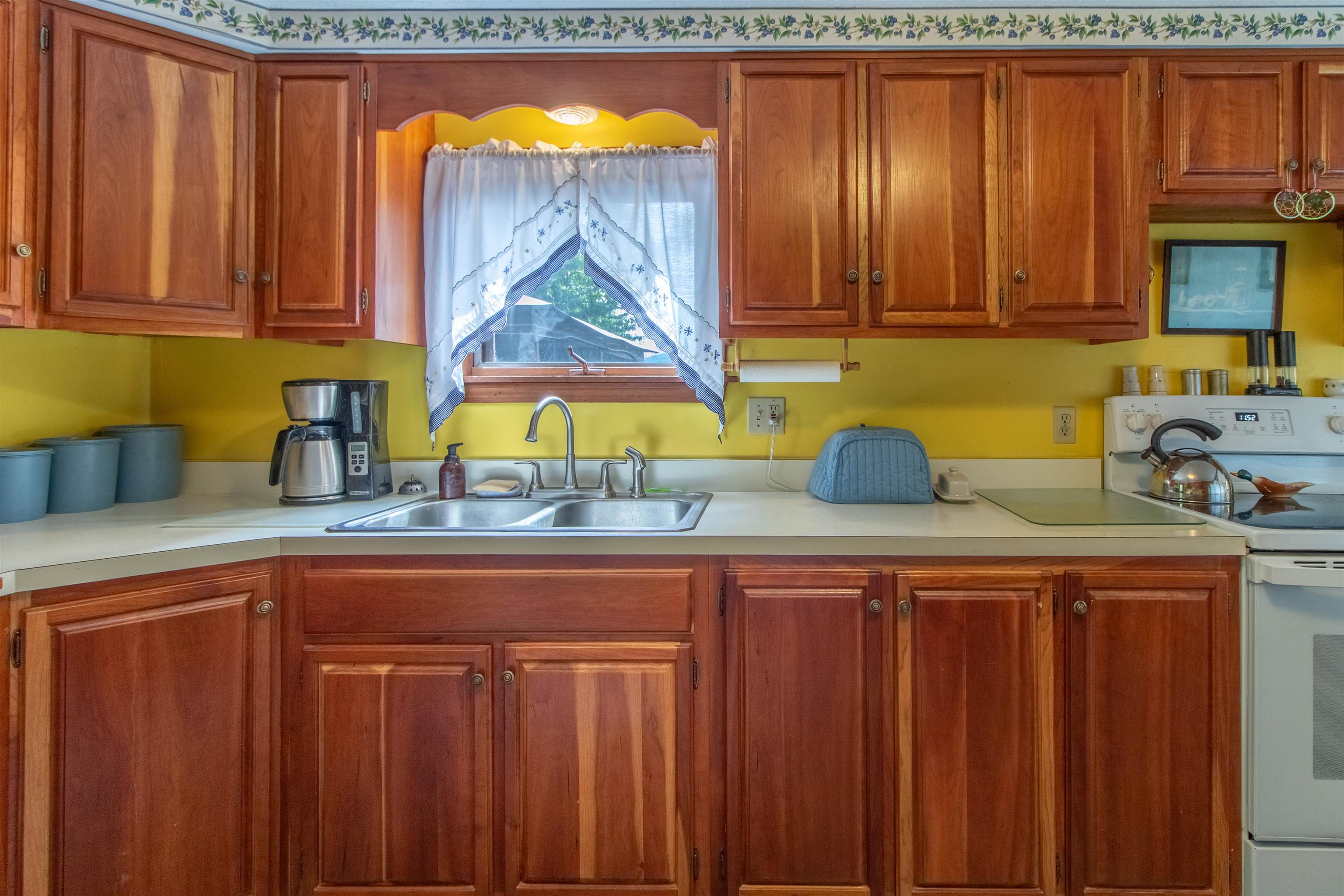 Custom kitchen cabinets