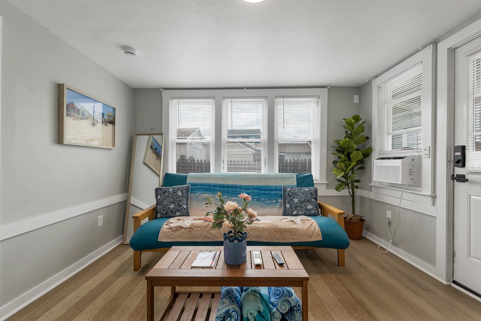 9 Riverview Ter, Hampton, NH 03842