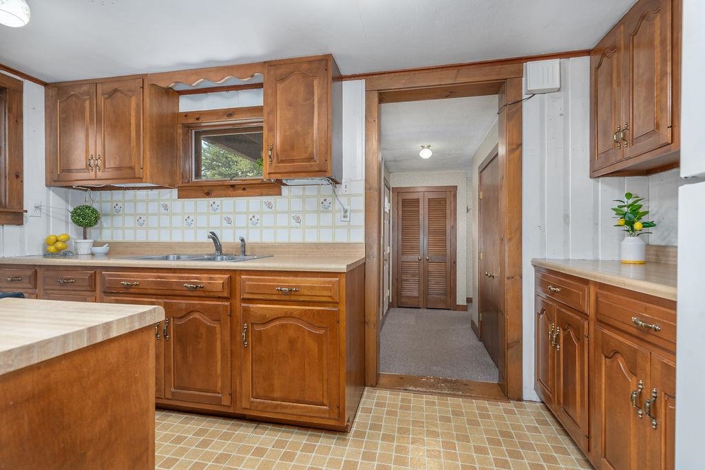 794 Province Rd, Strafford, NH 03884