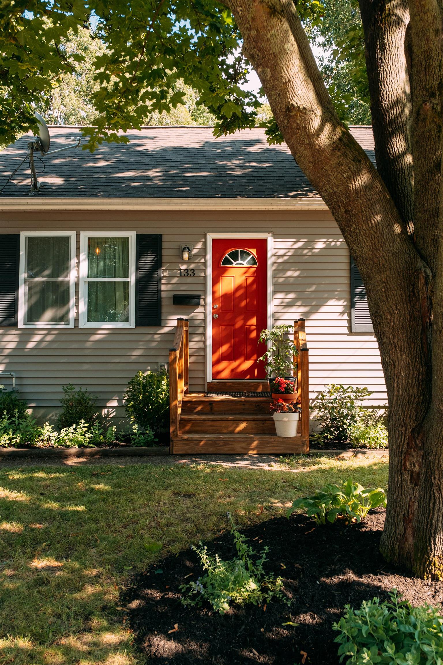2nd image of 133 Woodbury Rd, Burlington, VT 05401 | MLS# 5106663