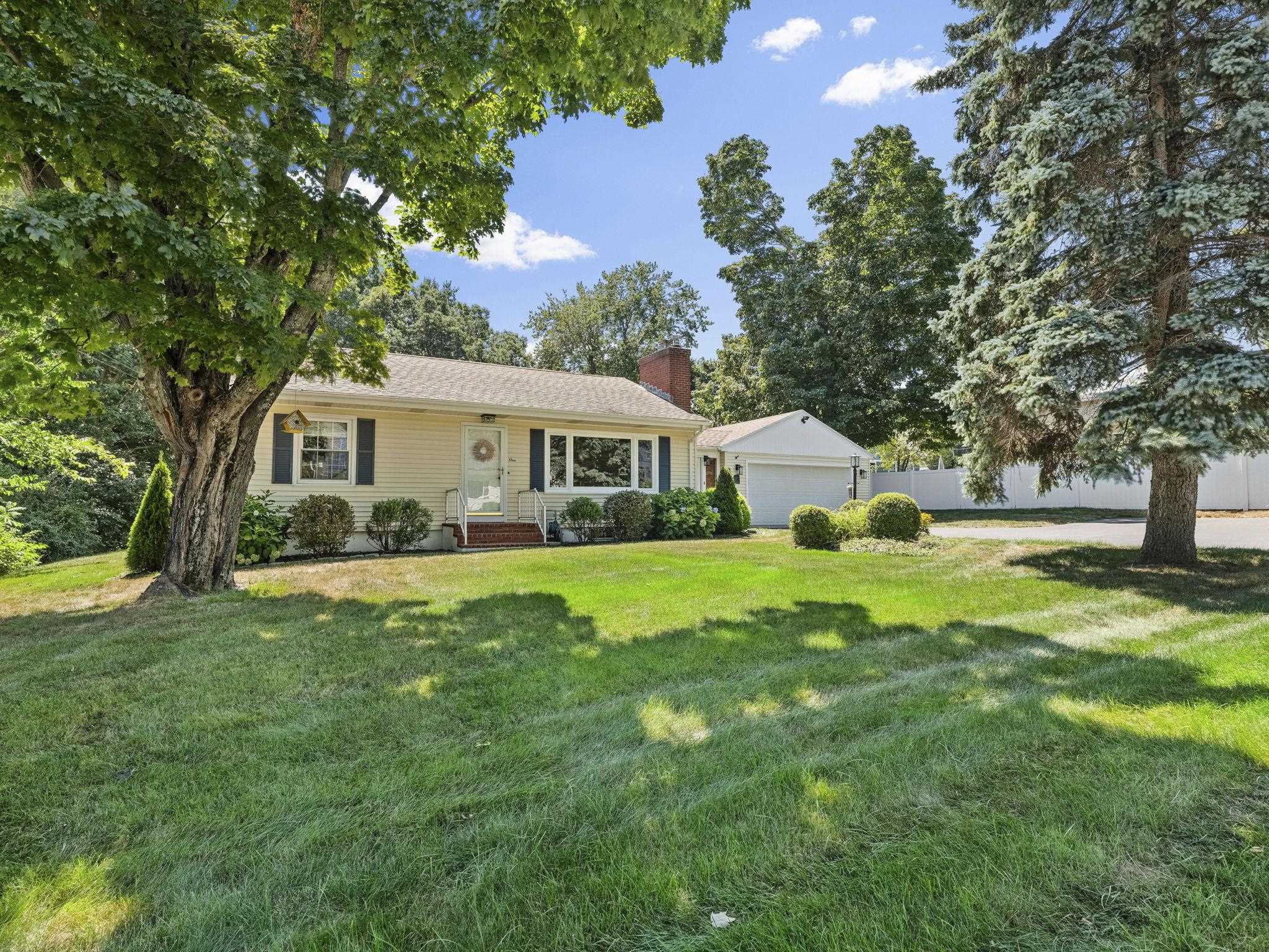 1 Roberts Rd, Dover, NH 03820