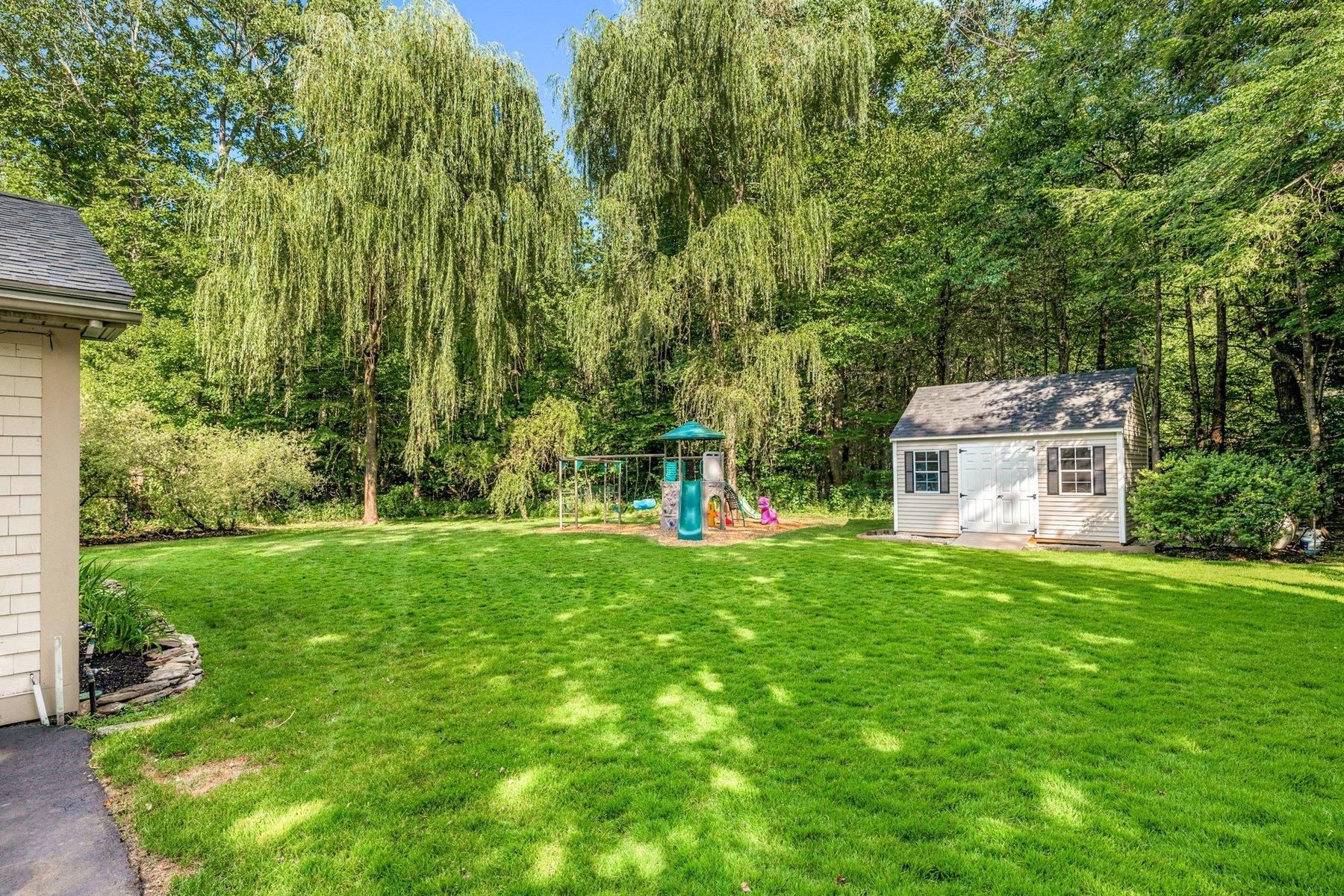 12 Taft Rd, Portsmouth, NH 03801