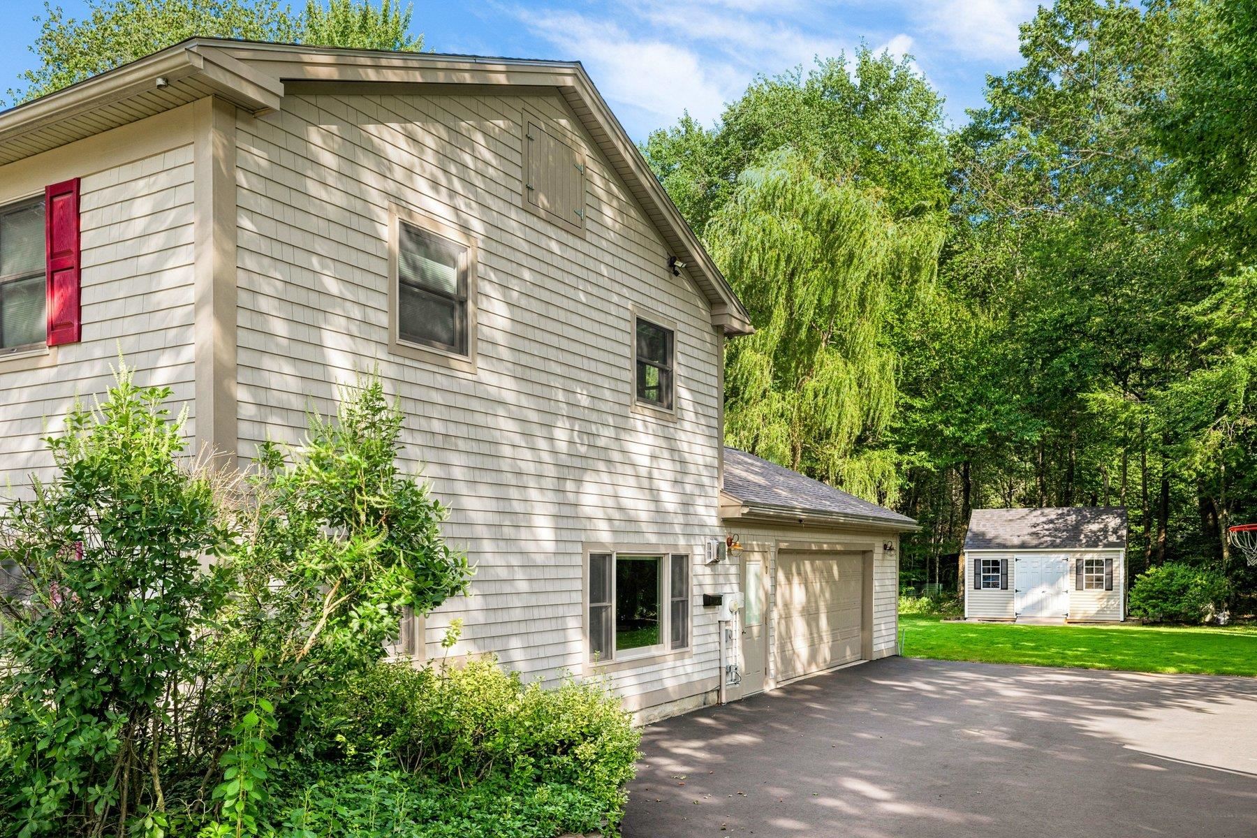 12 Taft Rd, Portsmouth, NH 03801