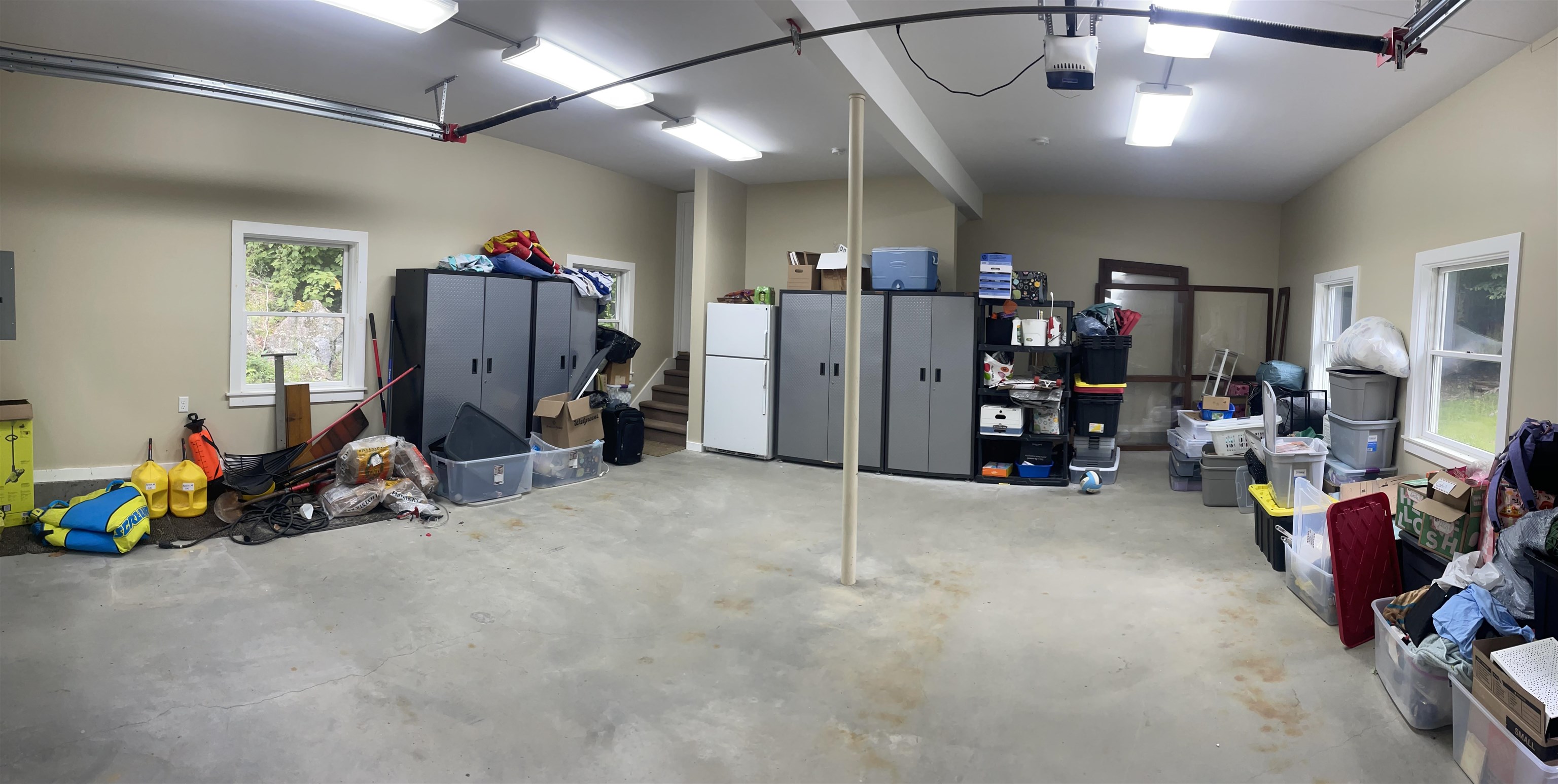 2 car garage bay