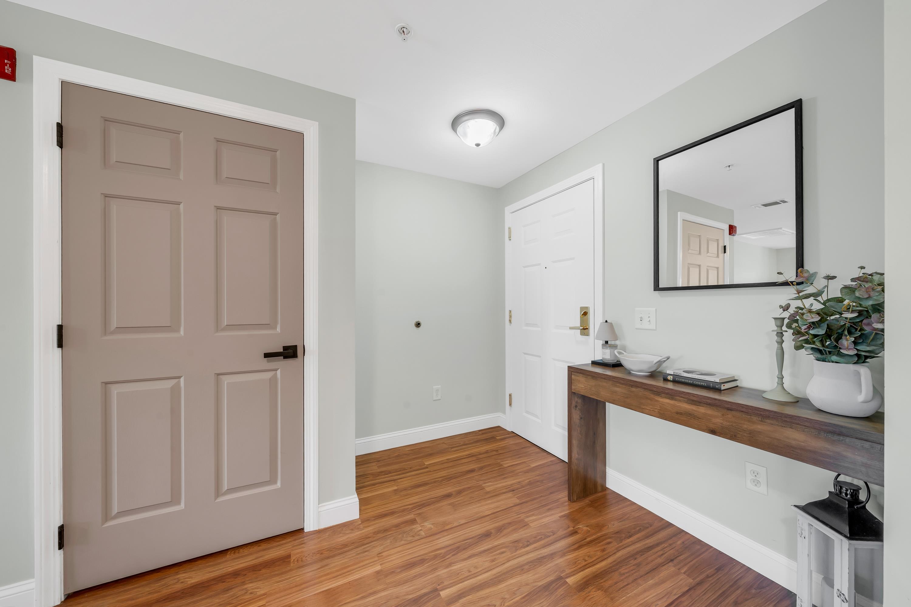 12 Vista Ridge Dr #40, Londonderry, NH 03053