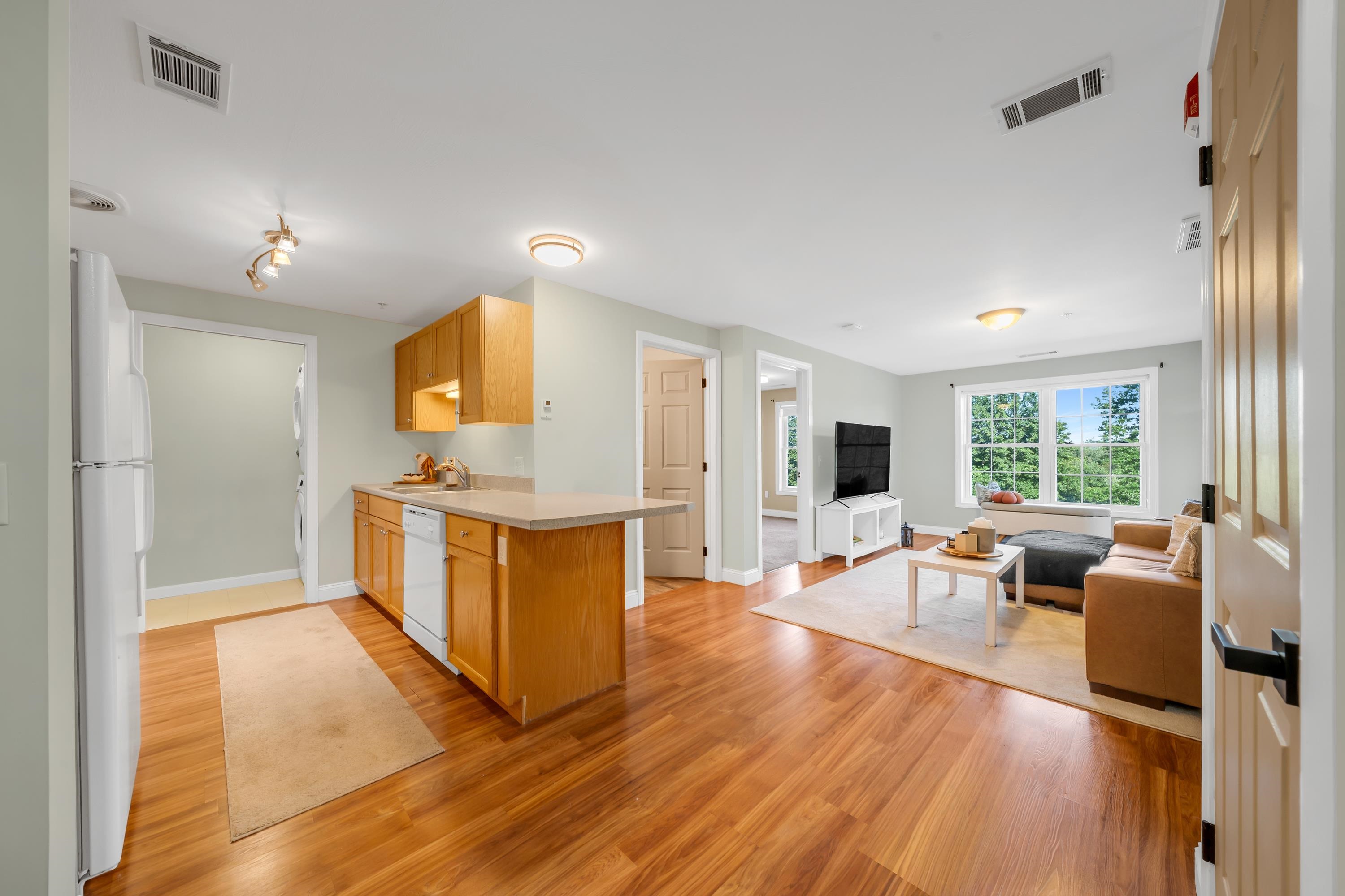 12 Vista Ridge Dr #40, Londonderry, NH 03053