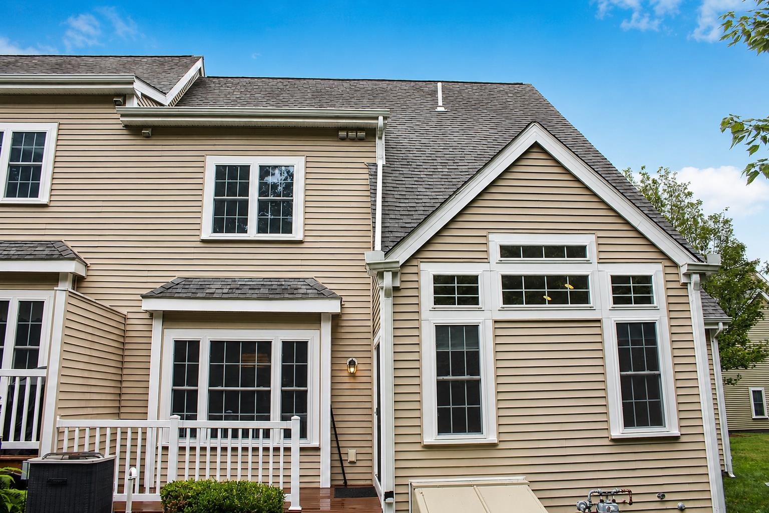 25 Augustus Cir, Nashua, NH 03054