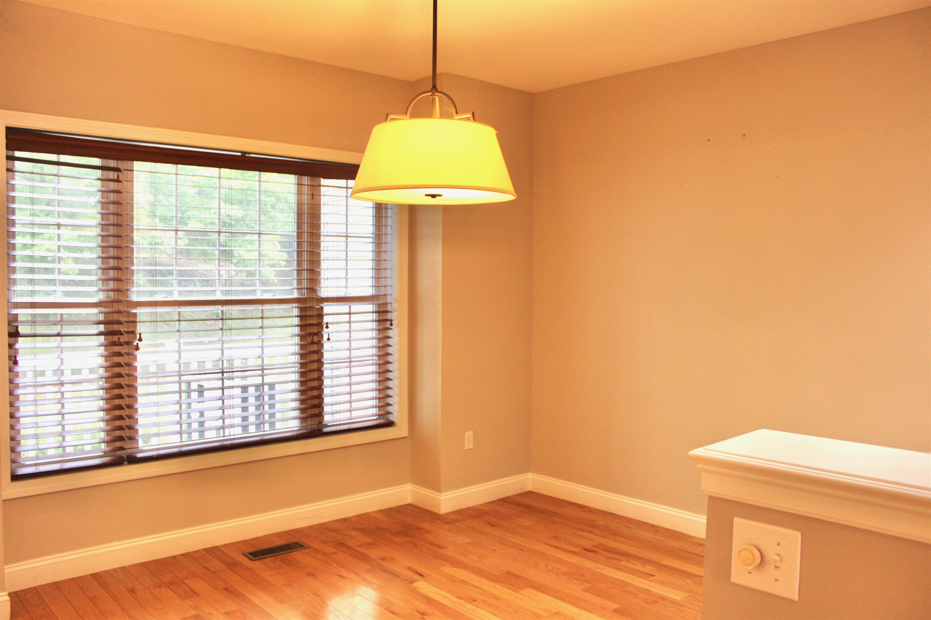 25 Augustus Cir, Nashua, NH 03054