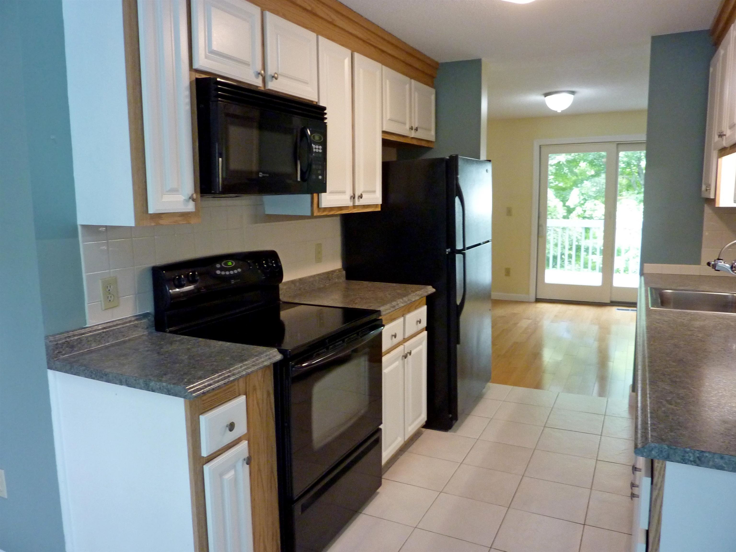 23 Aster Ct, Nashua, NH 03062