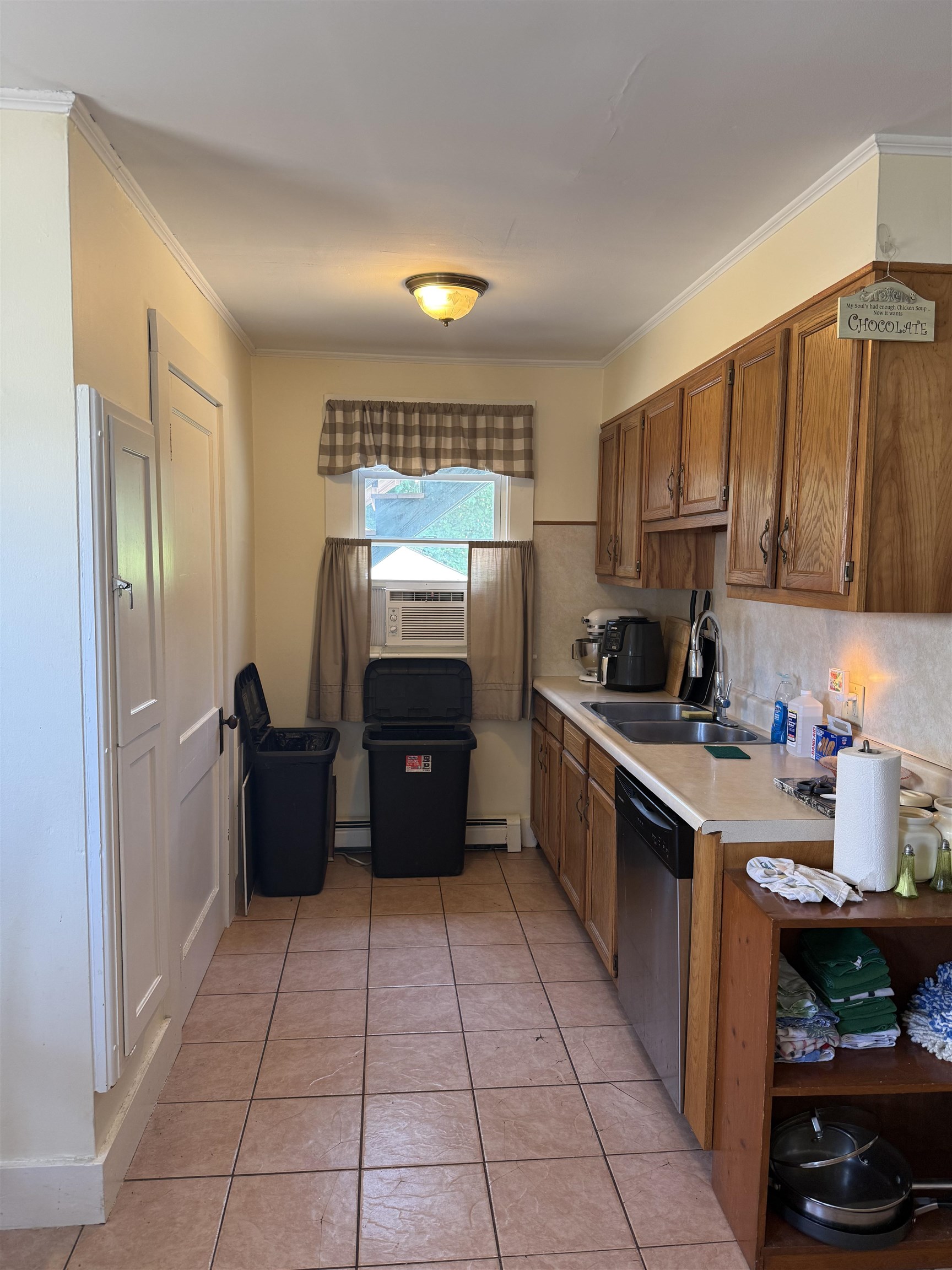 6 Church St, Rochester, NH 03839