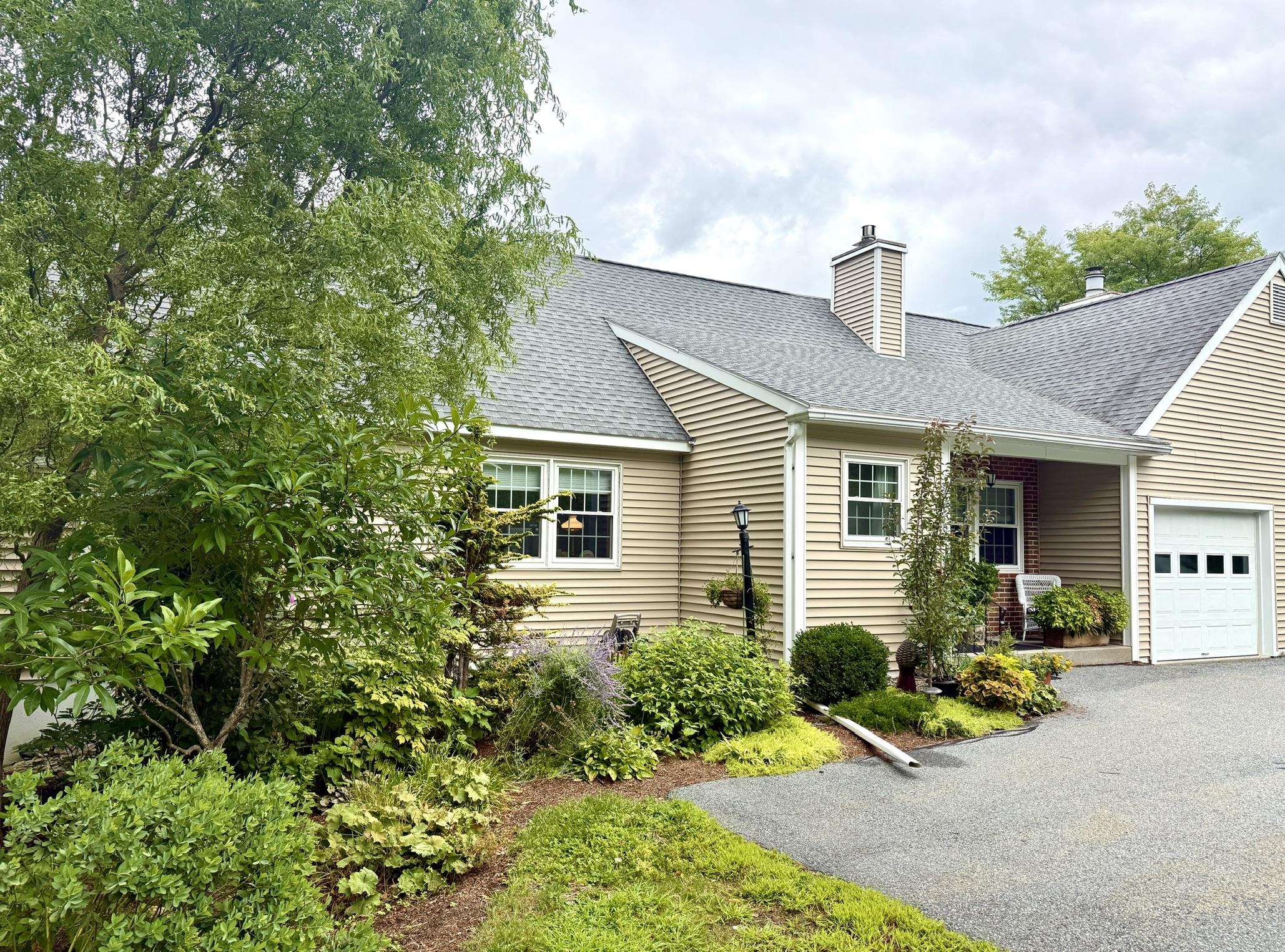 6 Oak Ridge Rd #16, Lebanon, NH 03784