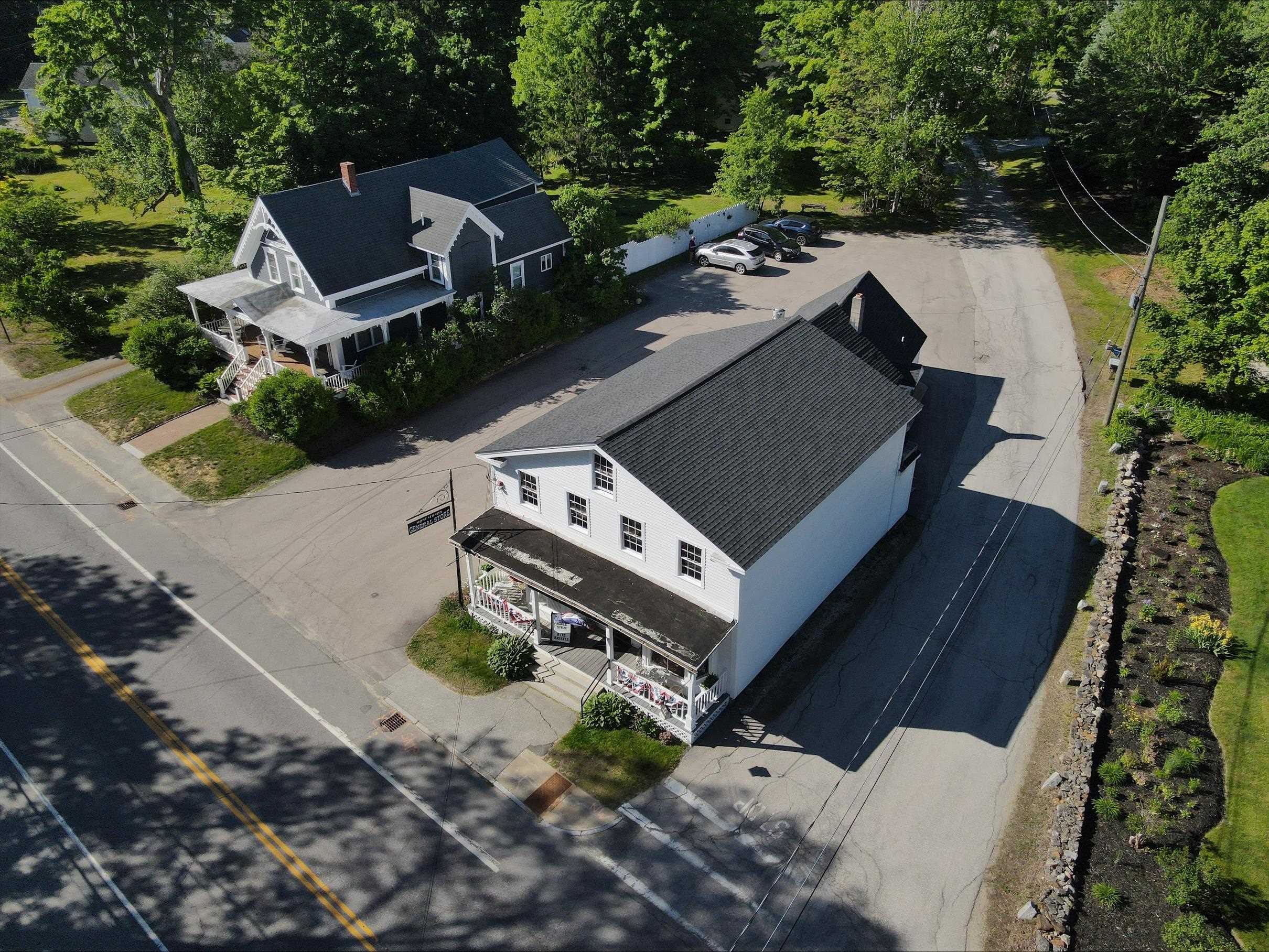 10 N Main St, Mont Vernon, NH 03057