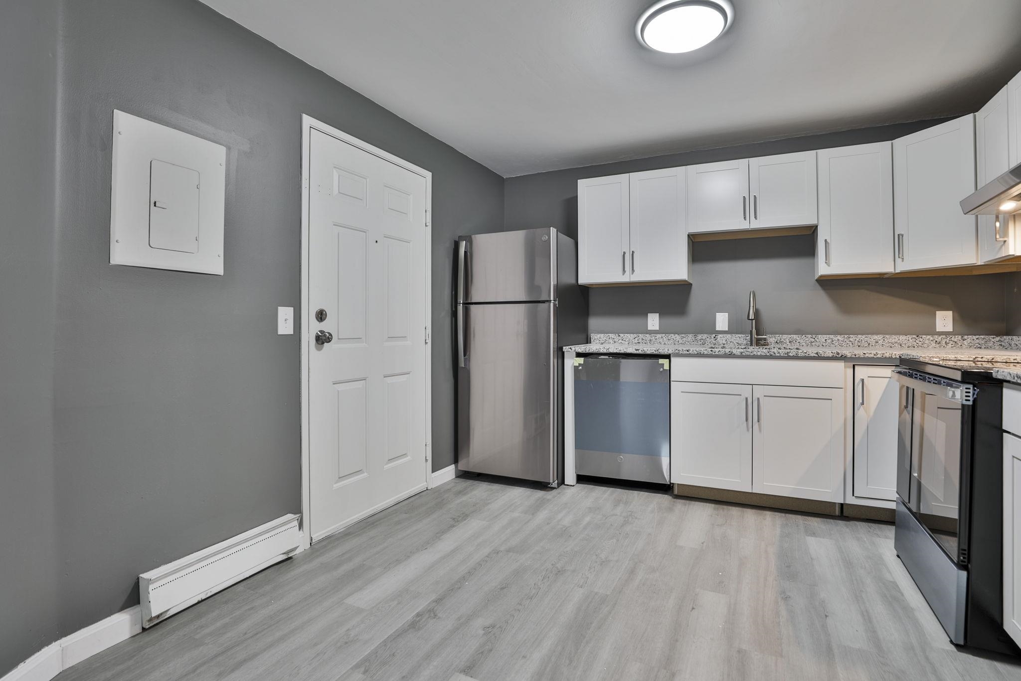 12 East Side Dr #15, Concord, NH 03301