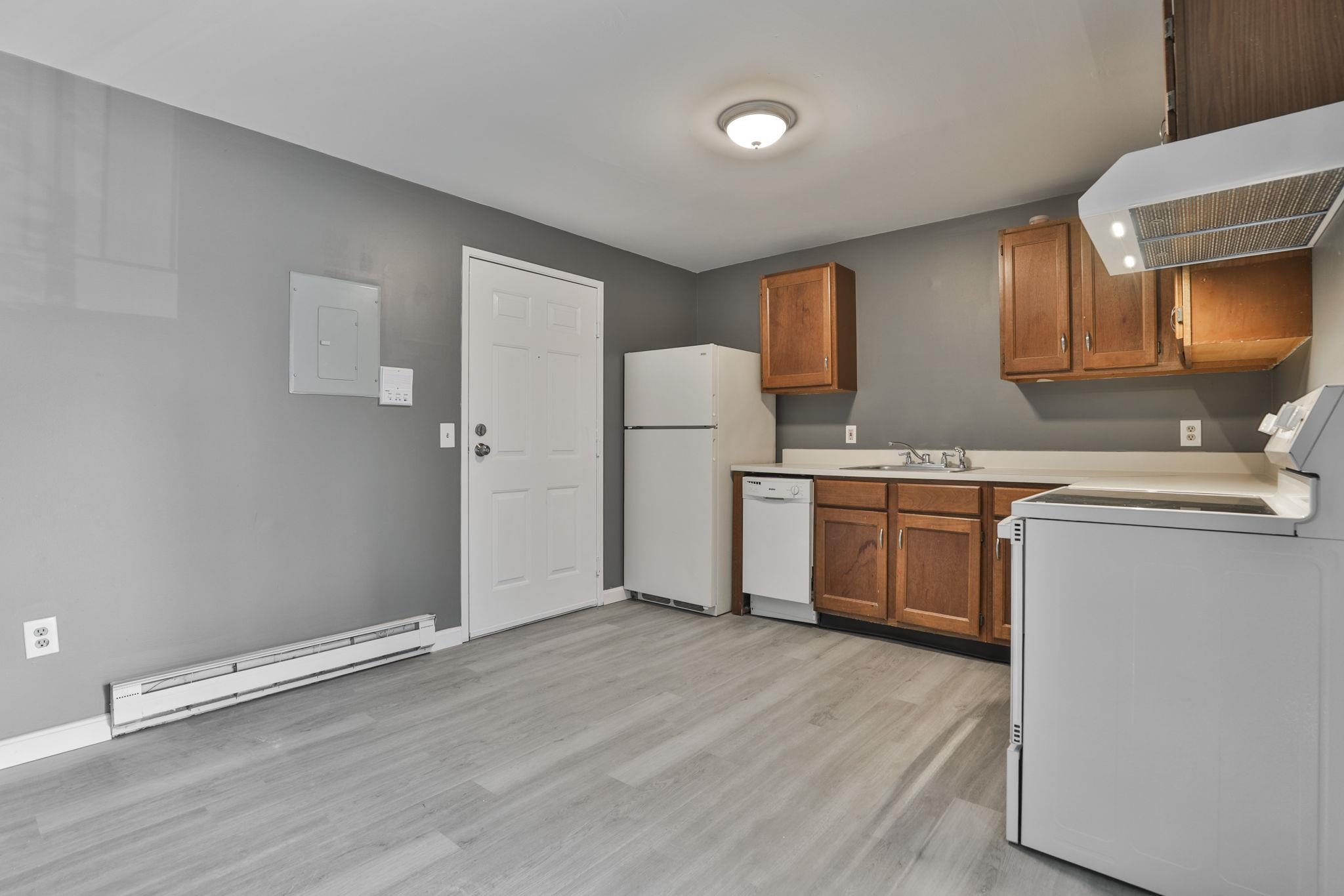 12 East Side Dr #19, Concord, NH 03301